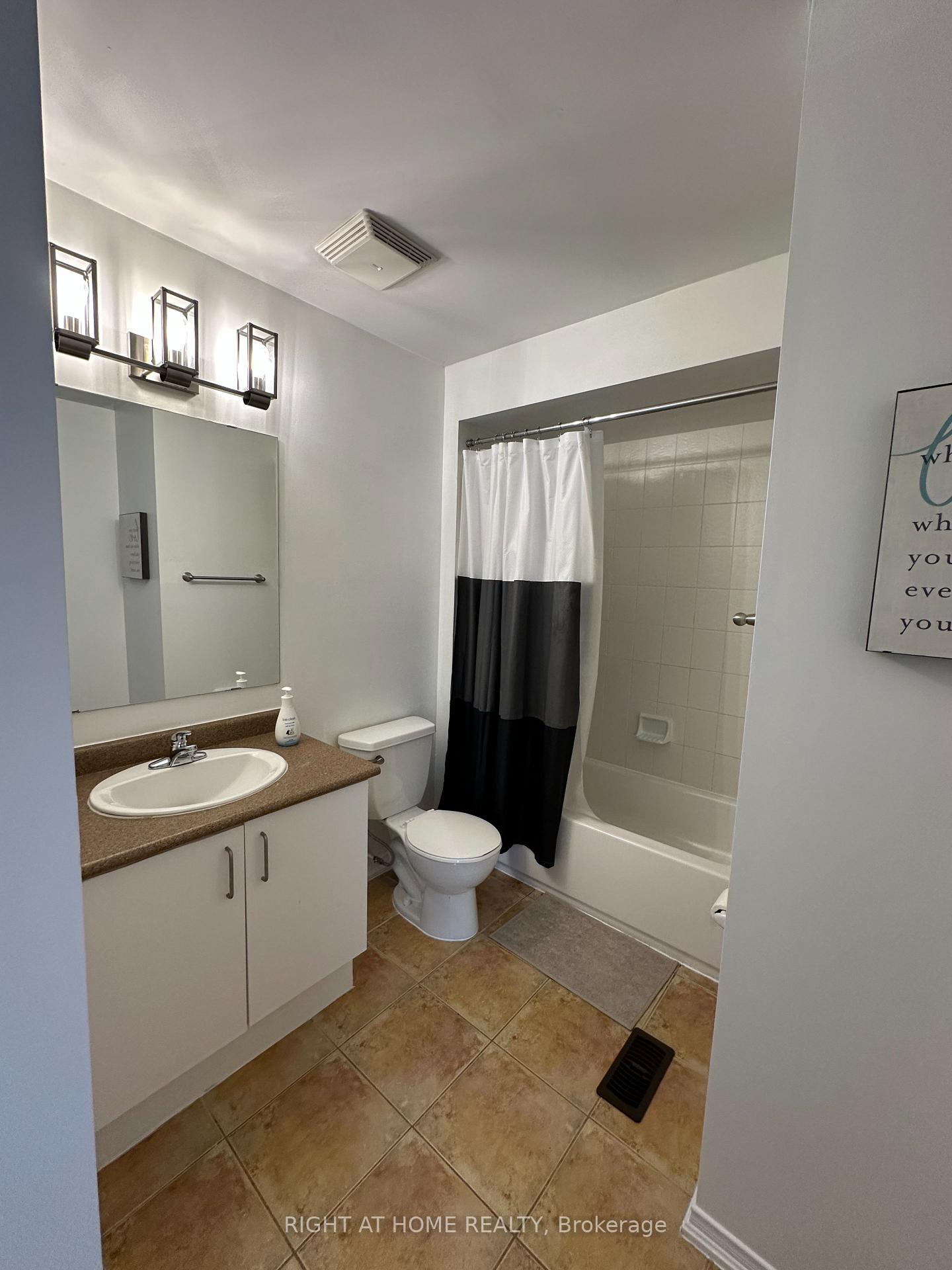 Photo 18 of 107 Norland Circle, Oshawa, Windfields — HOMEH