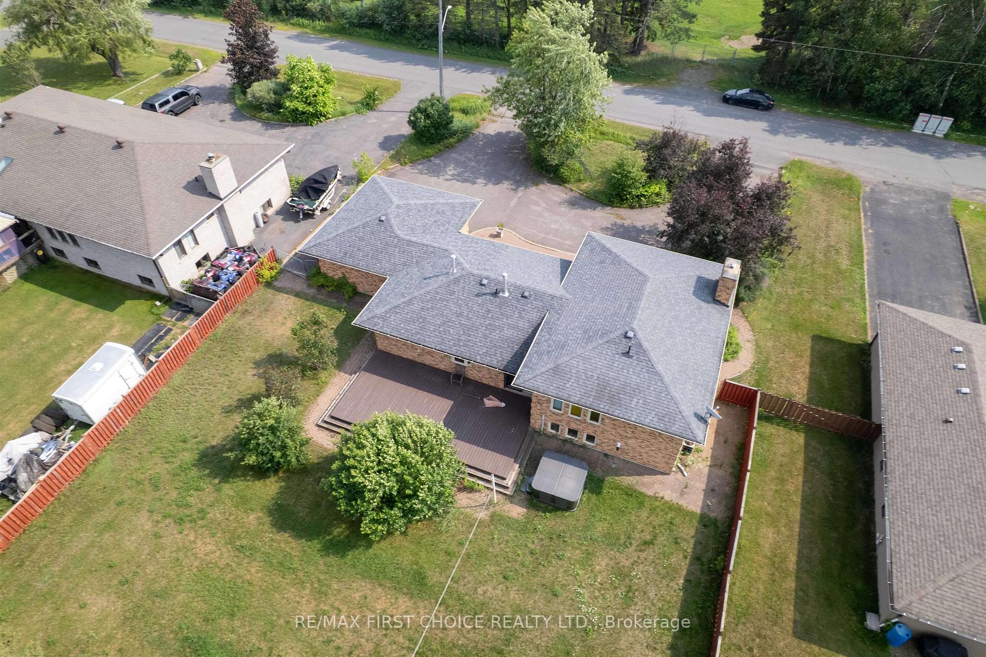 Photo 8 of 2089 Otway Street, Thunder Bay, Rosslyn Road — HOMEH