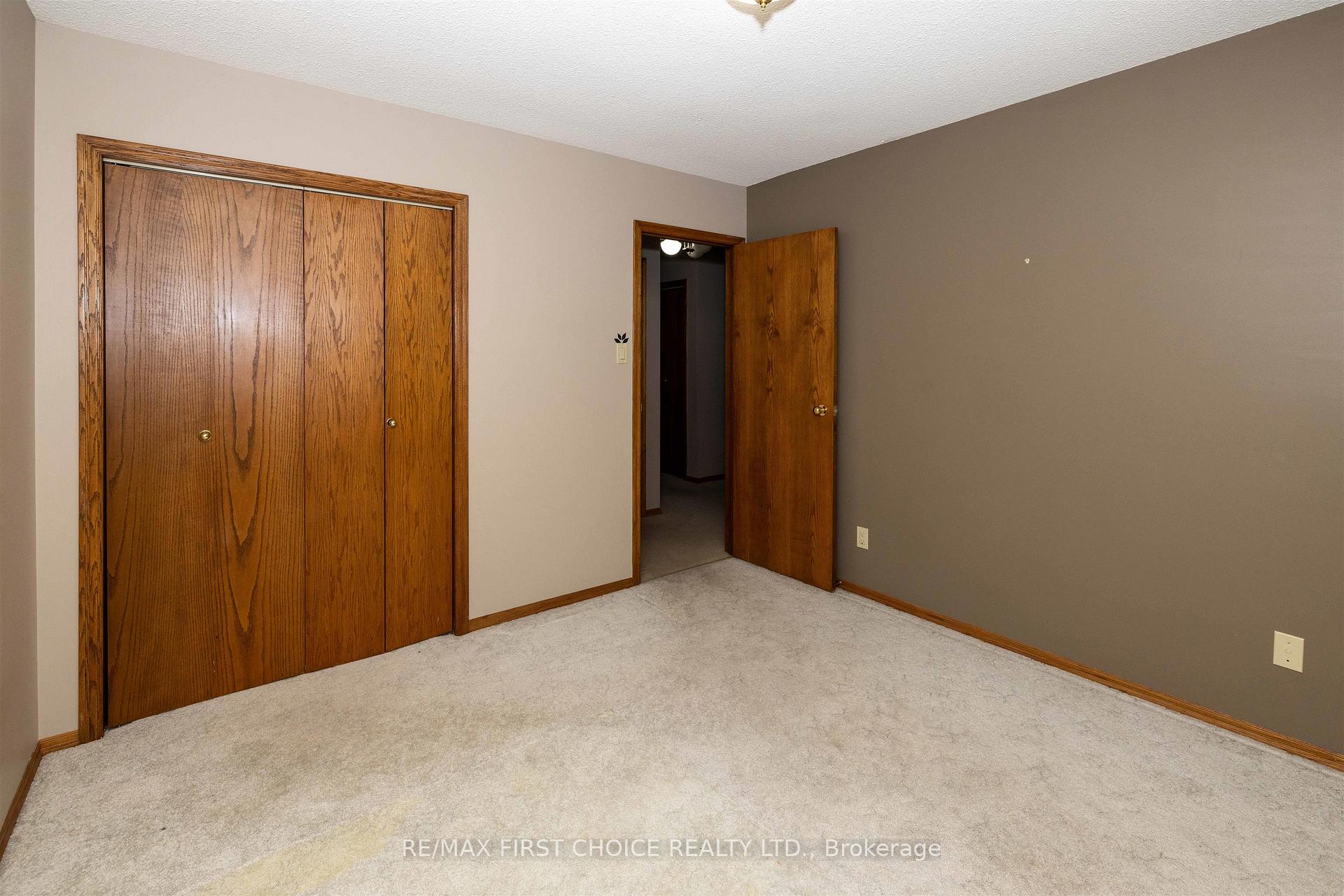Photo 29 of 2089 Otway Street, Thunder Bay, Rosslyn Road — HOMEH