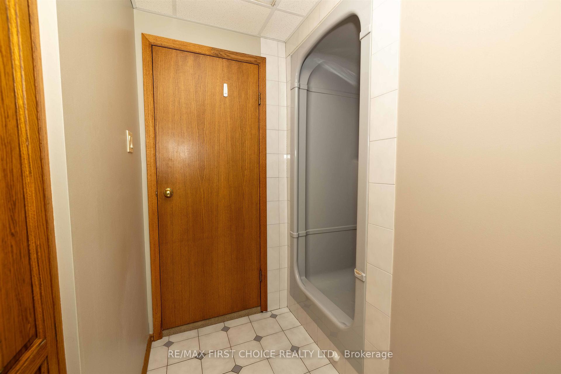 Photo 39 of 2089 Otway Street, Thunder Bay, Rosslyn Road — HOMEH
