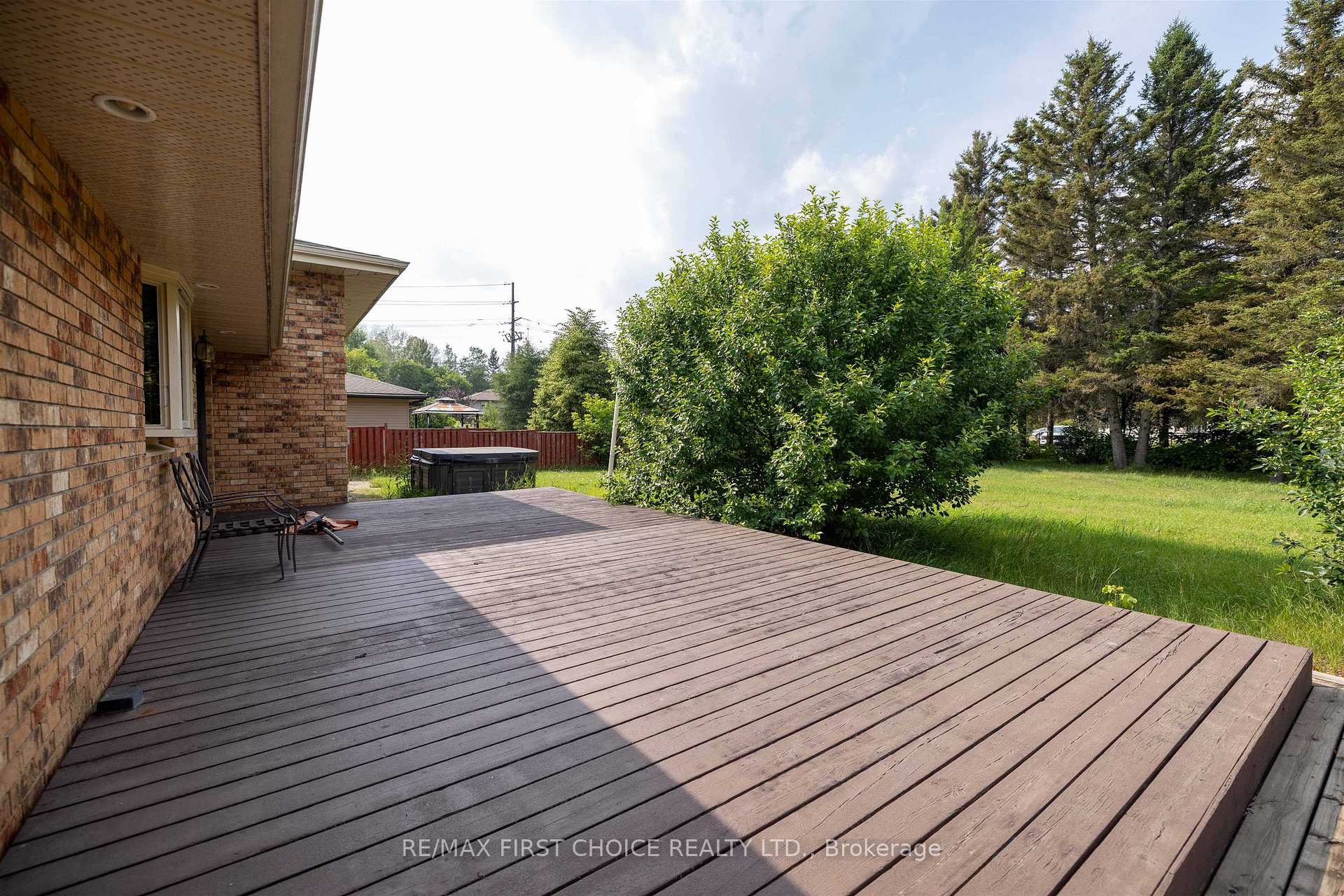 Photo 42 of 2089 Otway Street, Thunder Bay, Rosslyn Road — HOMEH