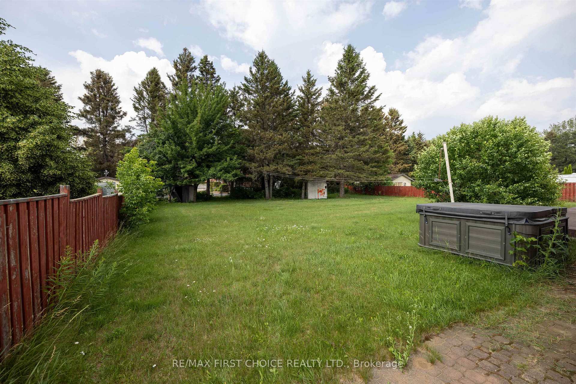 Photo 45 of 2089 Otway Street, Thunder Bay, Rosslyn Road — HOMEH