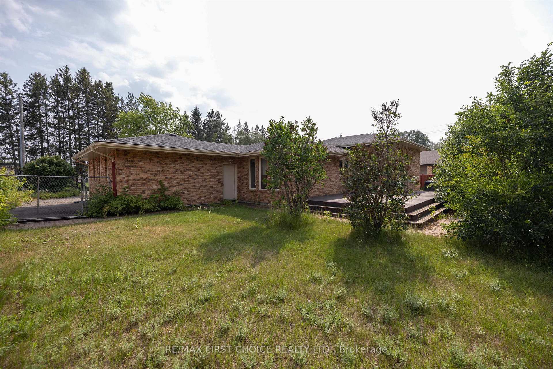 Photo 46 of 2089 Otway Street, Thunder Bay, Rosslyn Road — HOMEH