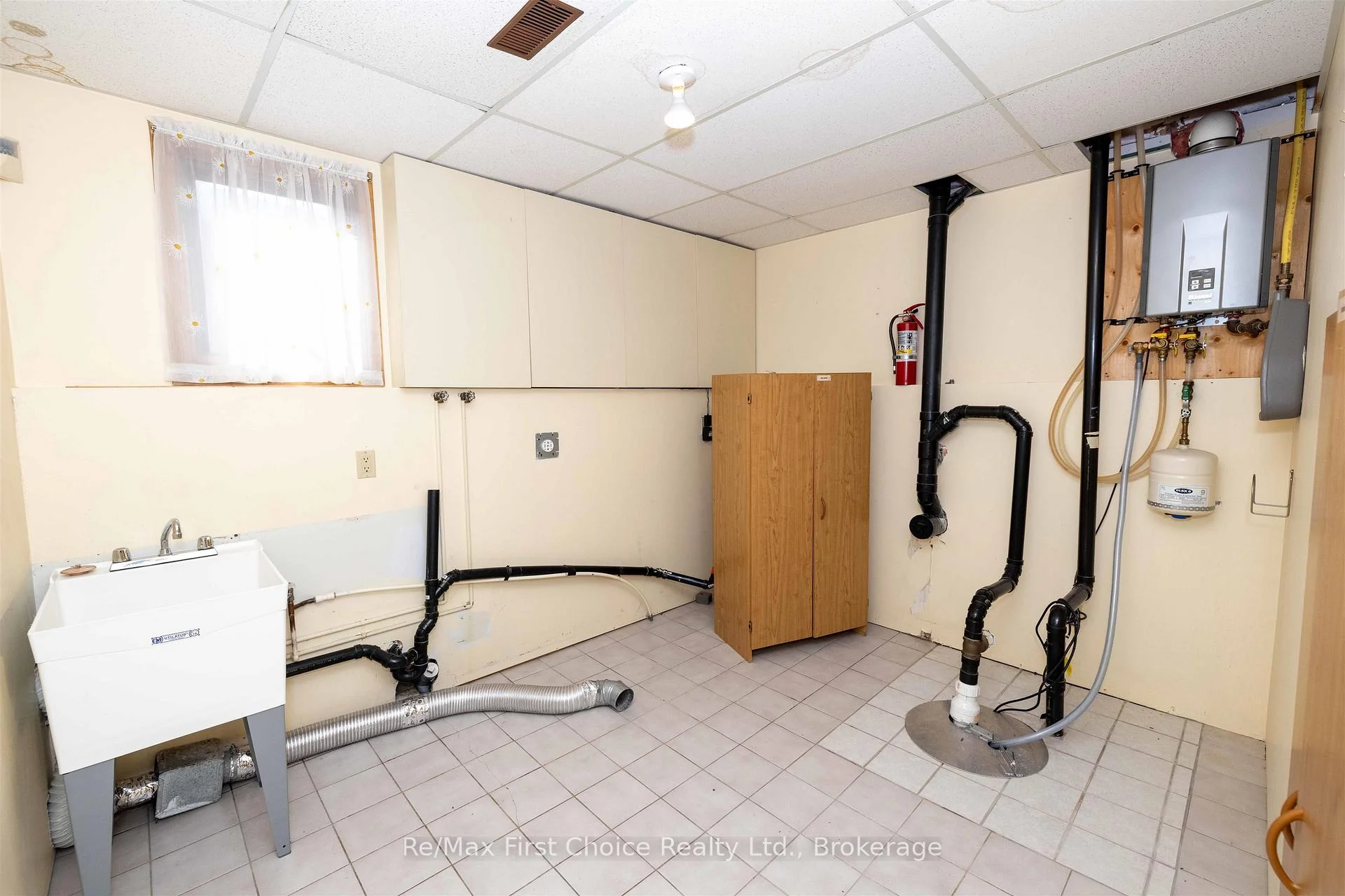 Photo 49 of 2089 Otway Street, Thunder Bay, Rosslyn Road — HOMEH
