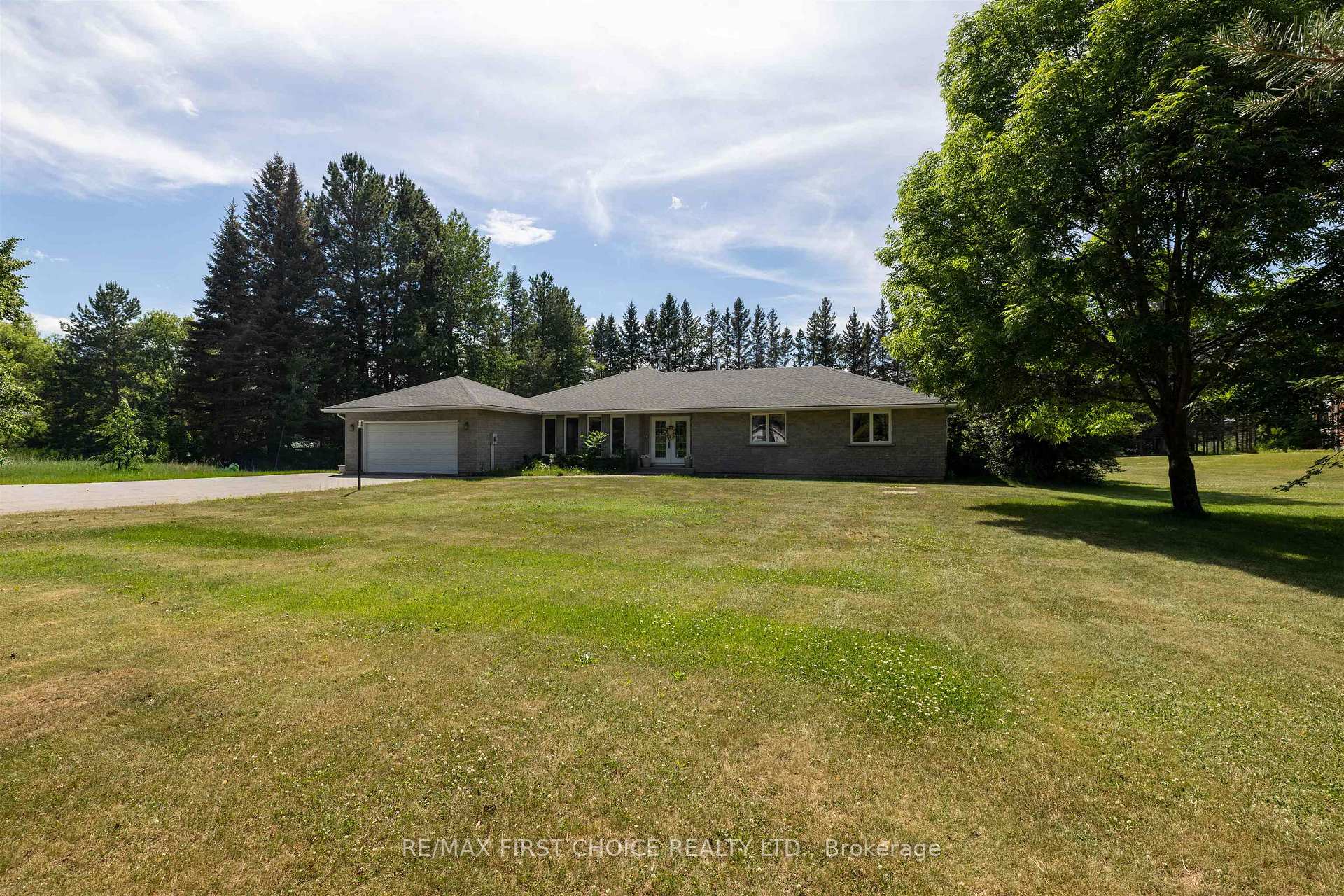 Photo 5 of 1155 Victor Street S, Thunder Bay, Rosslyn Road — HOMEH