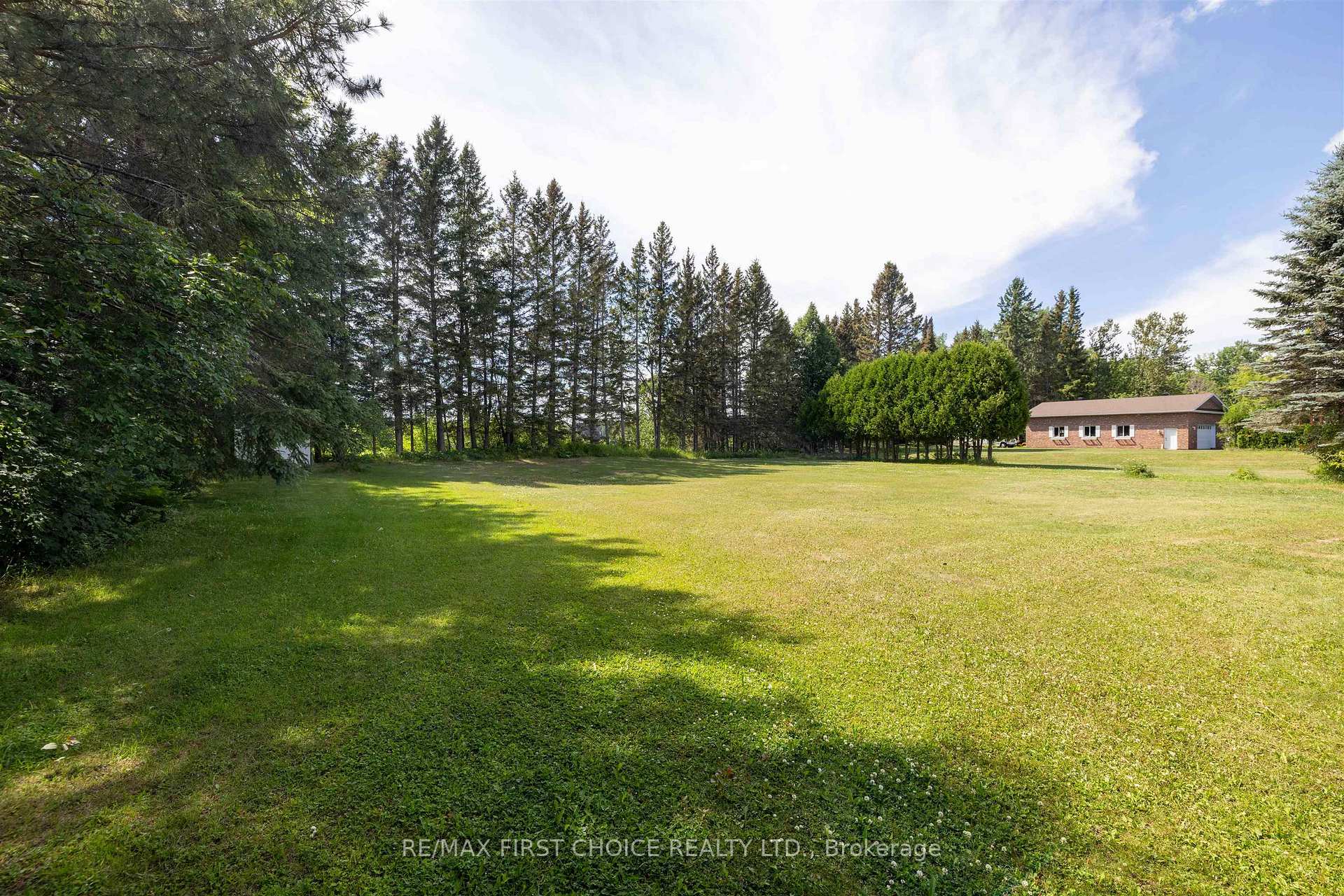 Photo 11 of 1155 Victor Street S, Thunder Bay, Rosslyn Road — HOMEH