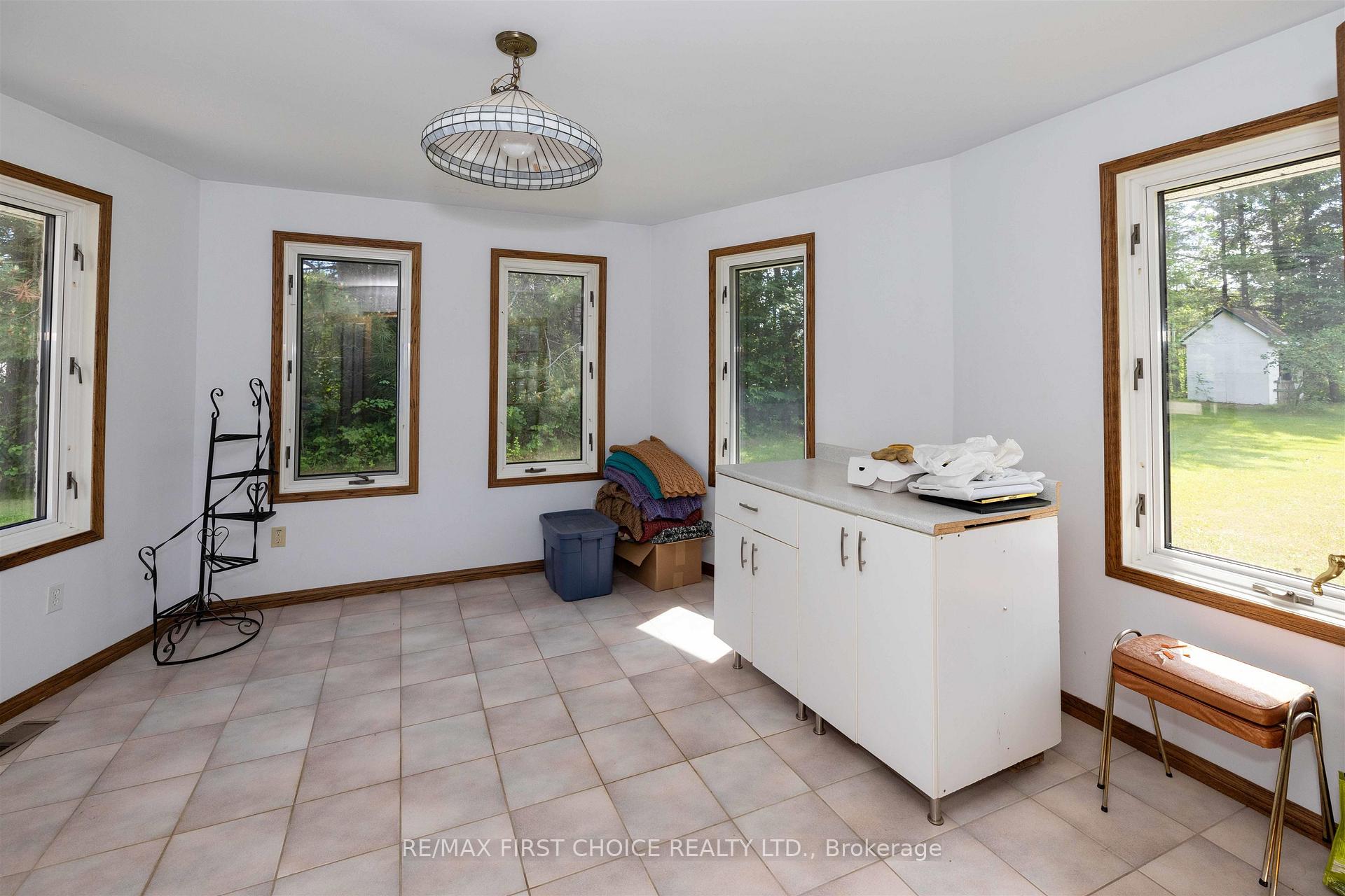 Photo 41 of 1155 Victor Street S, Thunder Bay, Rosslyn Road — HOMEH