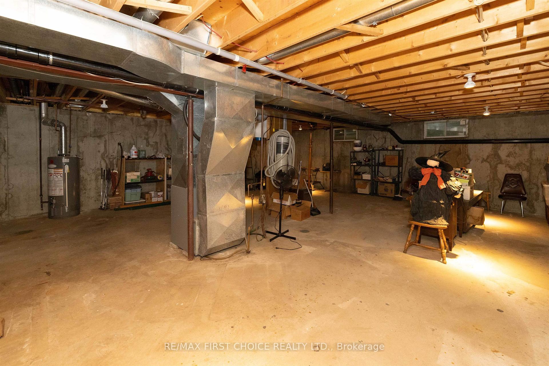 Photo 45 of 1155 Victor Street S, Thunder Bay, Rosslyn Road — HOMEH