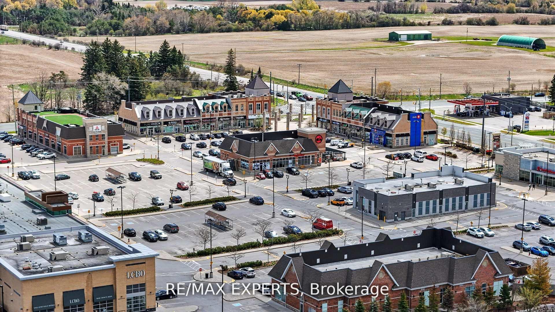 Photo 11 of 4 Sim Hill Crescent, King, King City — HOMEH