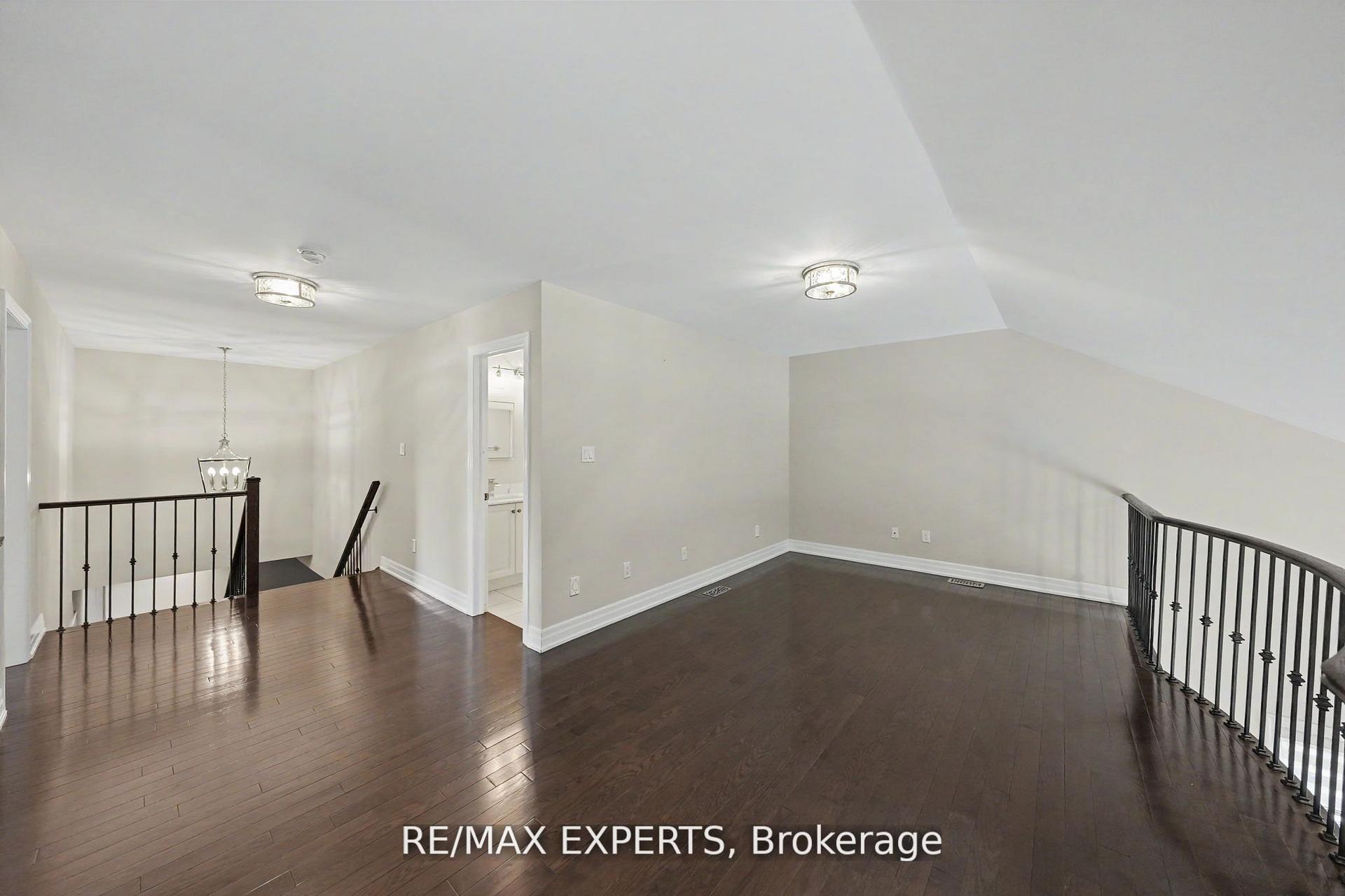 Photo 41 of 4 Sim Hill Crescent, King, King City — HOMEH