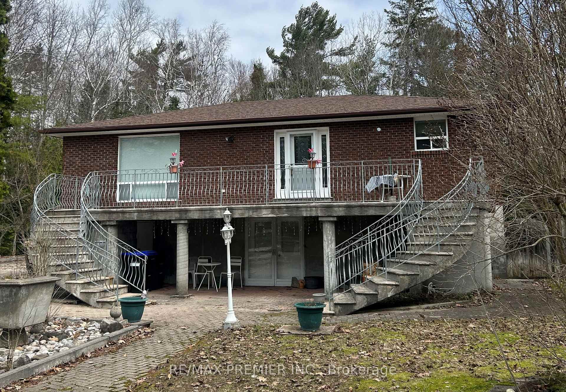 Front of Unit Main Floor, 61 Cedar Lane Drive
