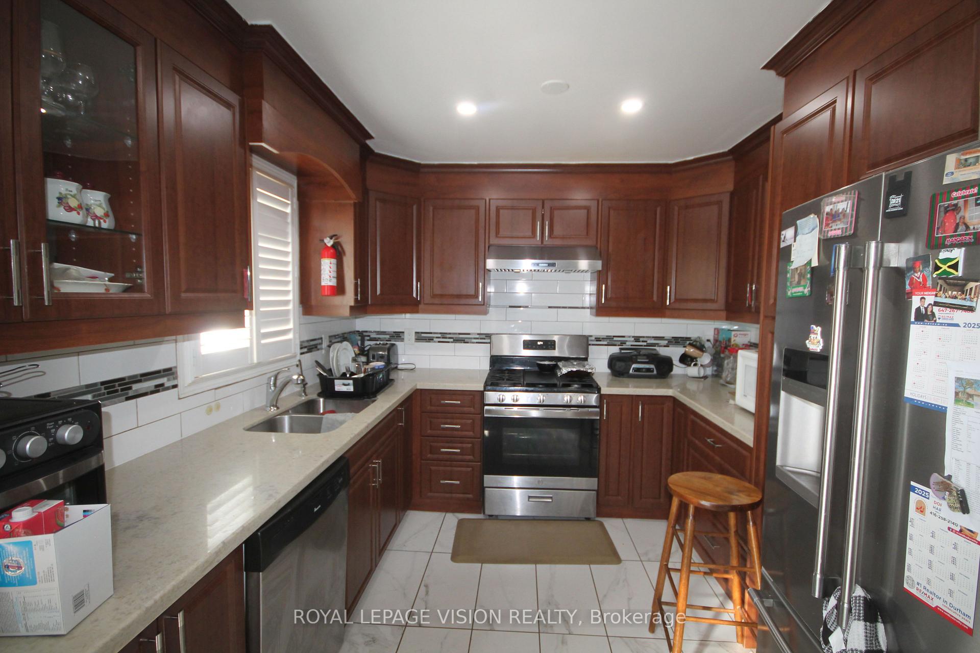 Photo 3 of 45 Bradbury Crescent, Ajax, Northwest Ajax — HOMEH