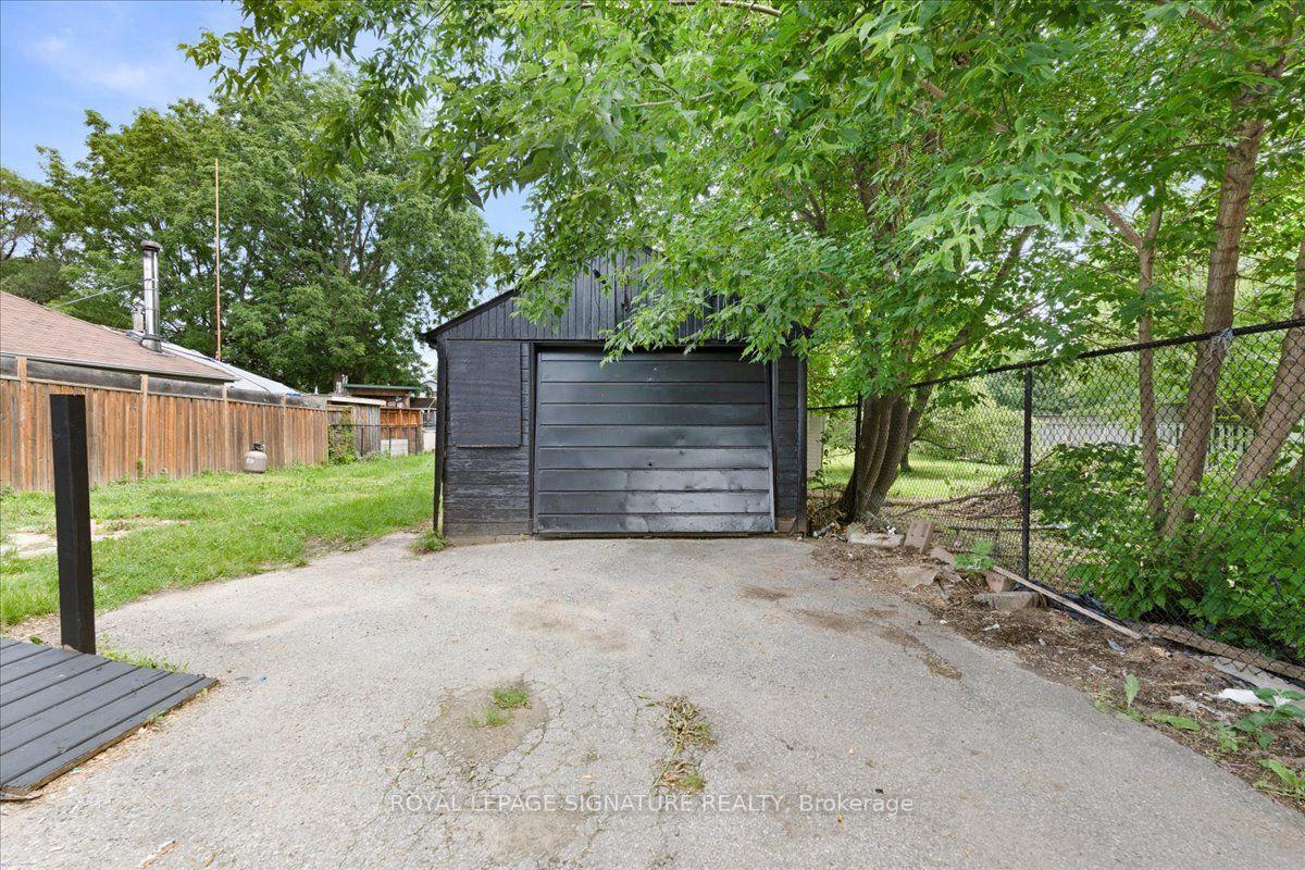 Photo 31 of 195 Park Road S, Oshawa, Vanier — HOMEH