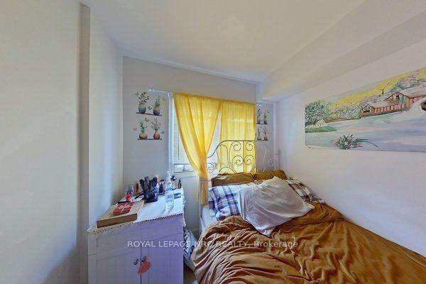 Photo 8 of 6437 Barker Street, Niagara Falls, Dorchester — HOMEH