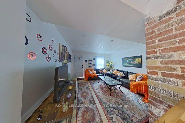 Photo 9 of 6437 Barker Street, Niagara Falls, Dorchester — HOMEH