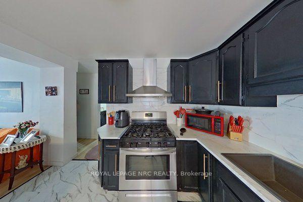 Photo 11 of 6437 Barker Street, Niagara Falls, Dorchester — HOMEH