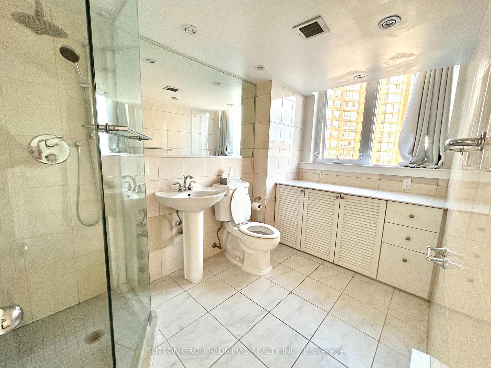 Photo 18 of Unit 1611, 1055 Bay Street, Toronto, Bay Street Corridor — HOMEH