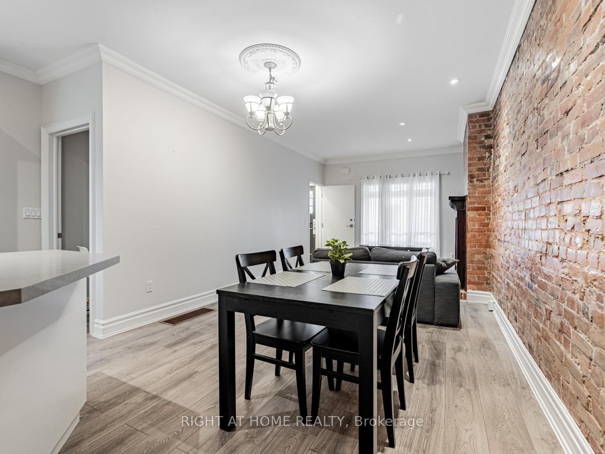 Photo 7 of 10 St Annes Road, Toronto, Little Portugal — HOMEH