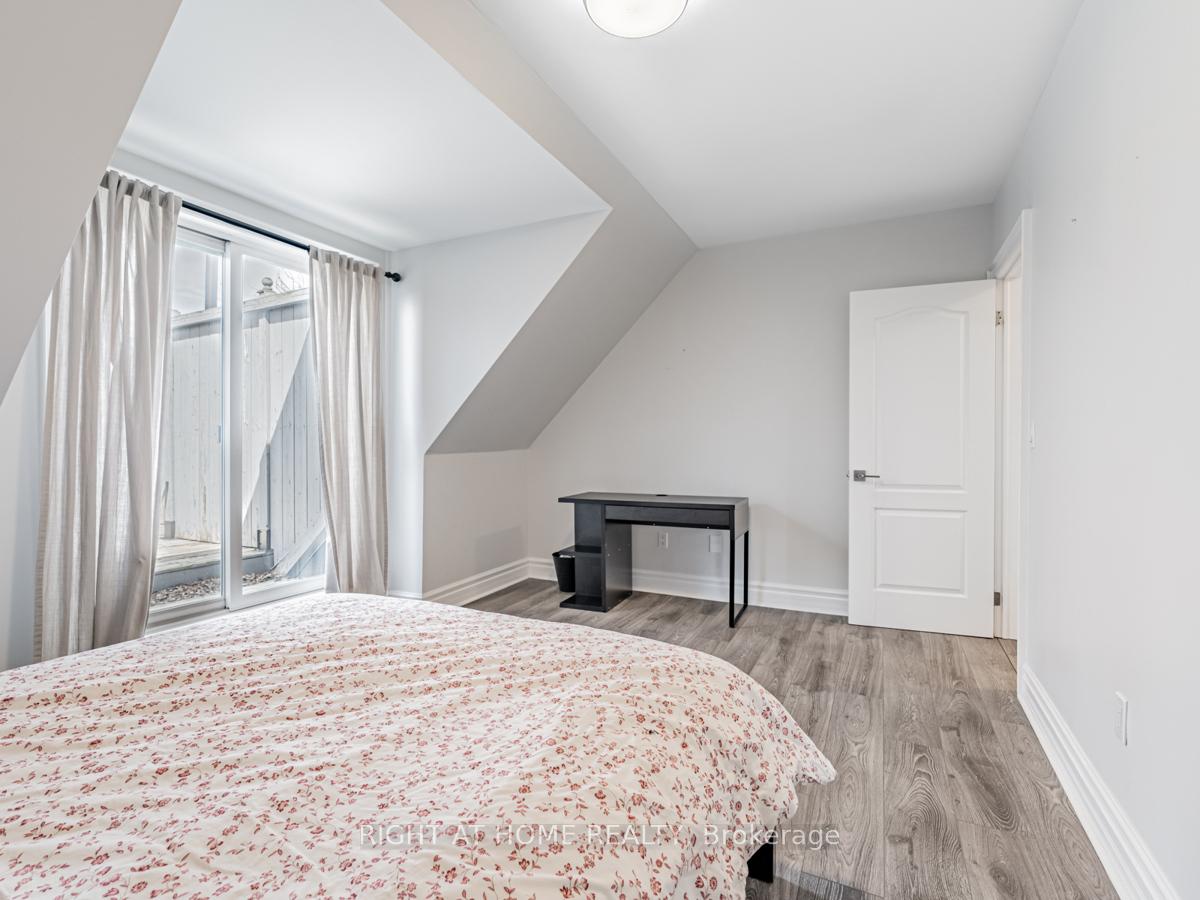 Photo 23 of 10 St Annes Road, Toronto, Little Portugal — HOMEH