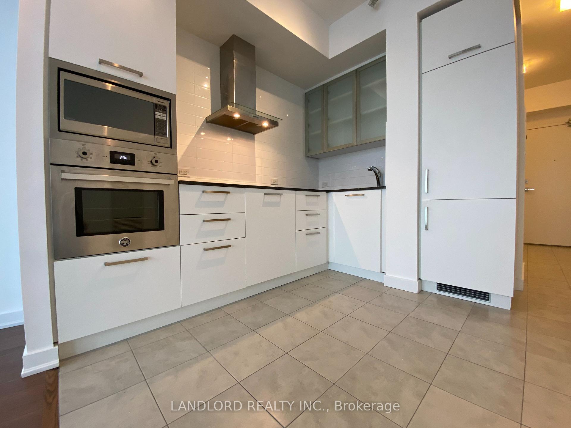 Photo 2 of Unit 5209, 14 York Street, Toronto, Waterfront Communities — HOMEH
