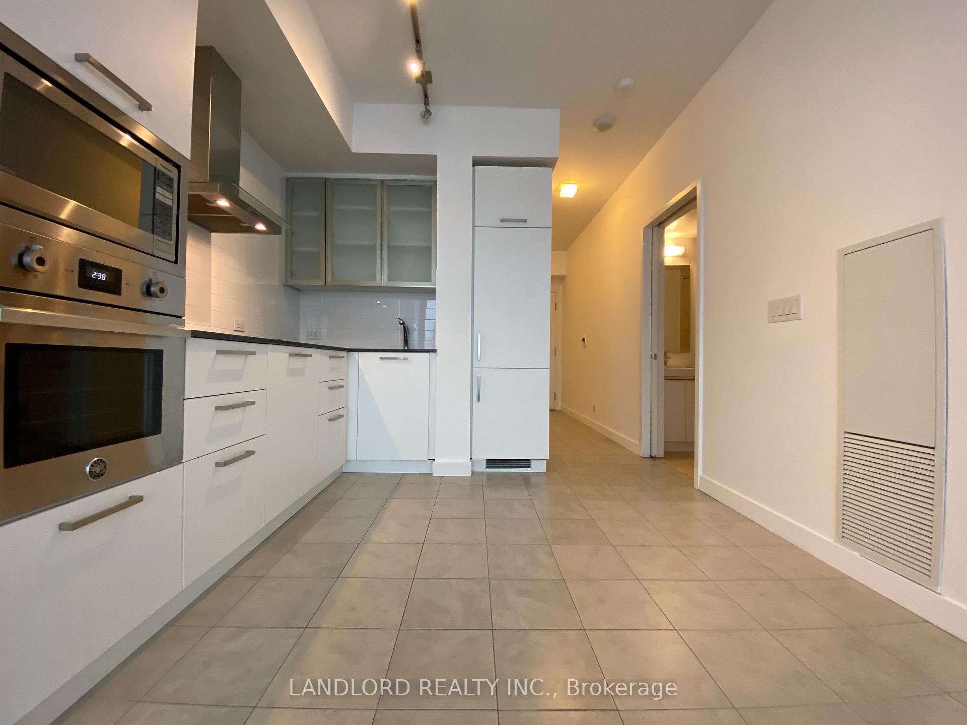 Photo 3 of Unit 5209, 14 York Street, Toronto, Waterfront Communities — HOMEH