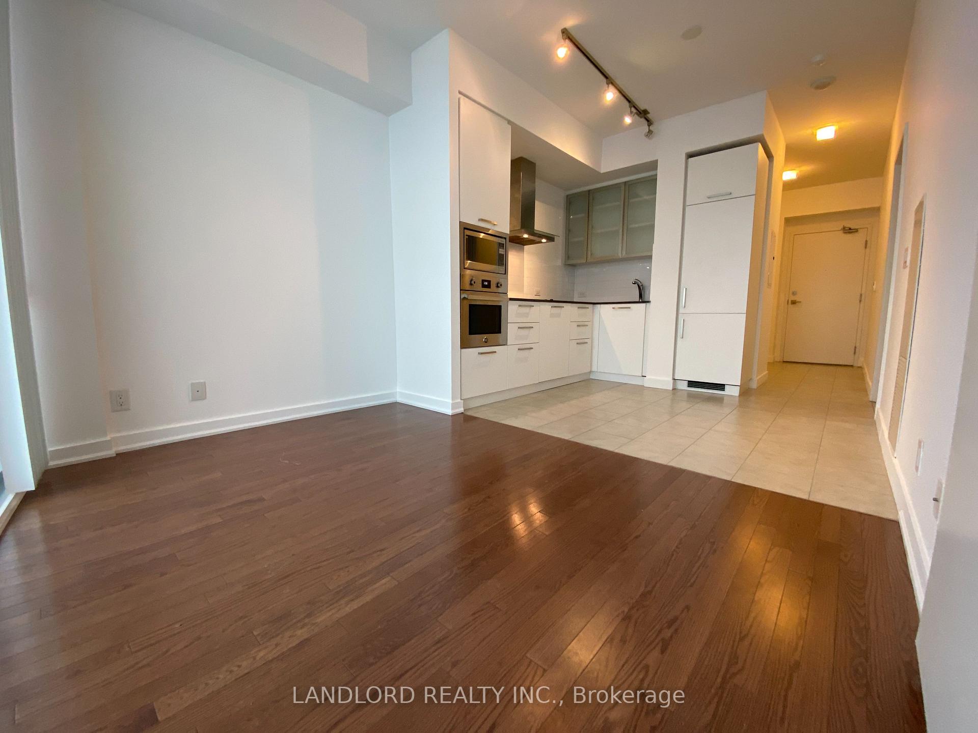 Photo 8 of Unit 5209, 14 York Street, Toronto, Waterfront Communities — HOMEH