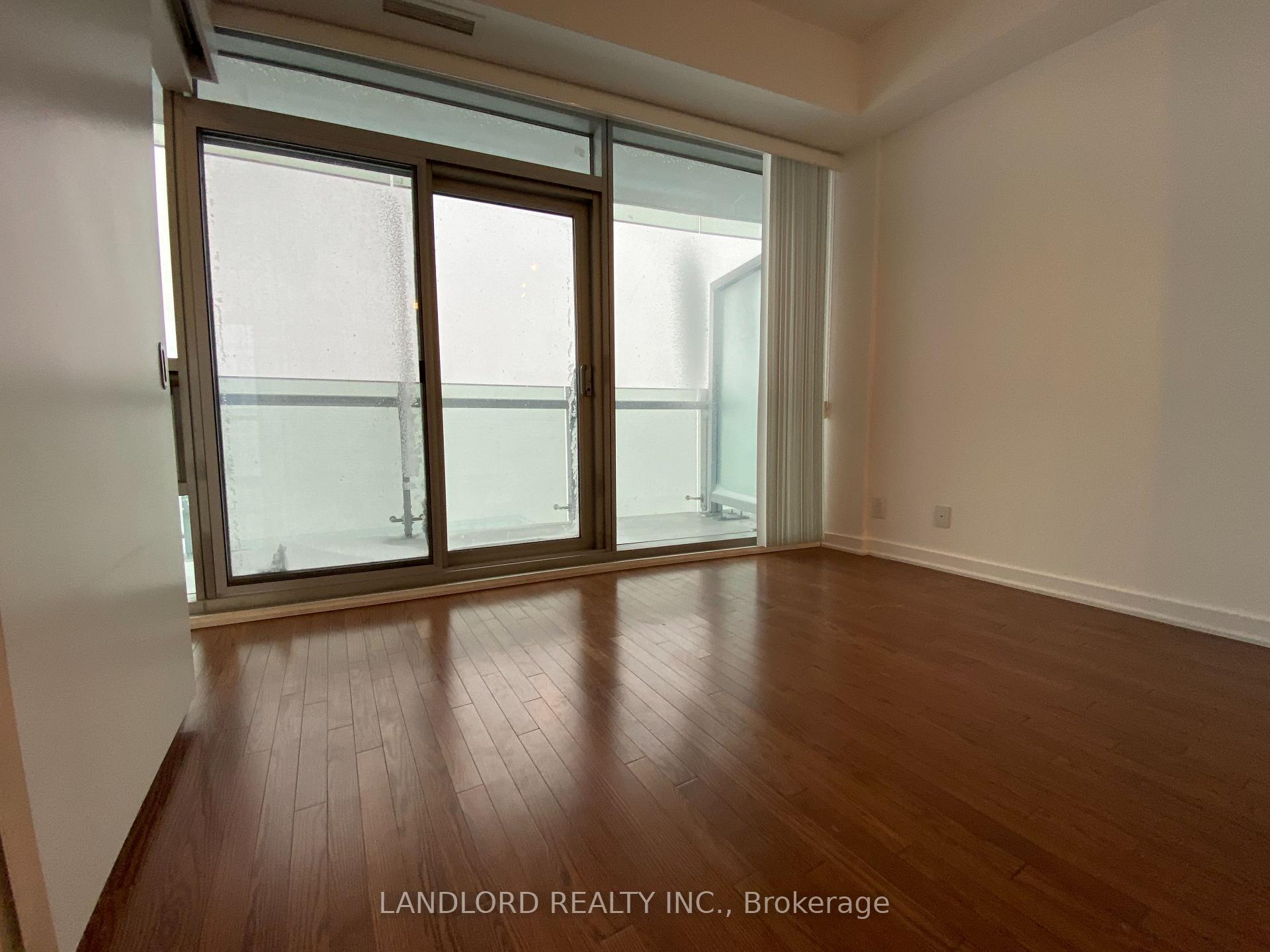 Photo 10 of Unit 5209, 14 York Street, Toronto, Waterfront Communities — HOMEH
