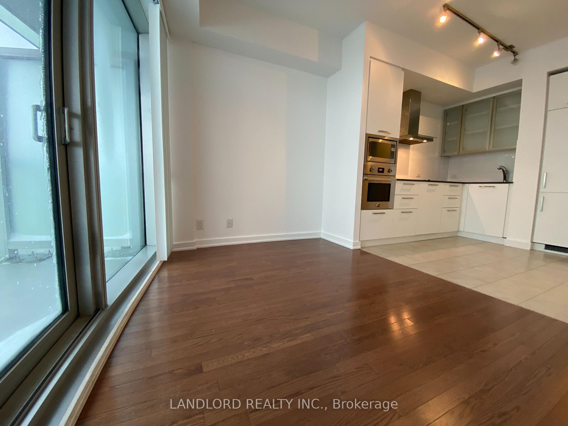 Photo 11 of Unit 5209, 14 York Street, Toronto, Waterfront Communities — HOMEH