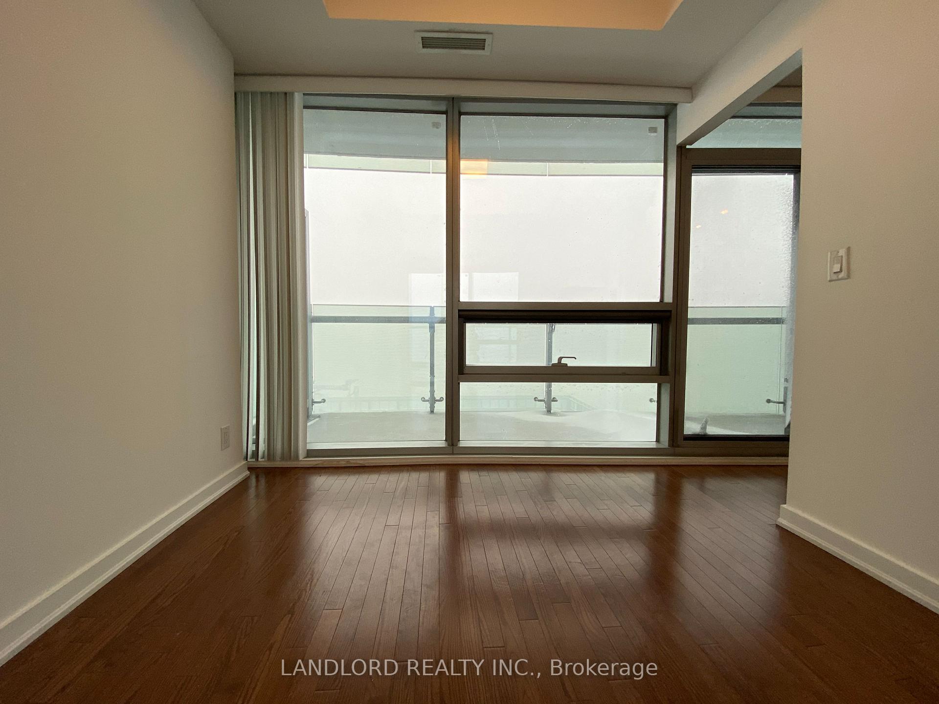 Photo 15 of Unit 5209, 14 York Street, Toronto, Waterfront Communities — HOMEH