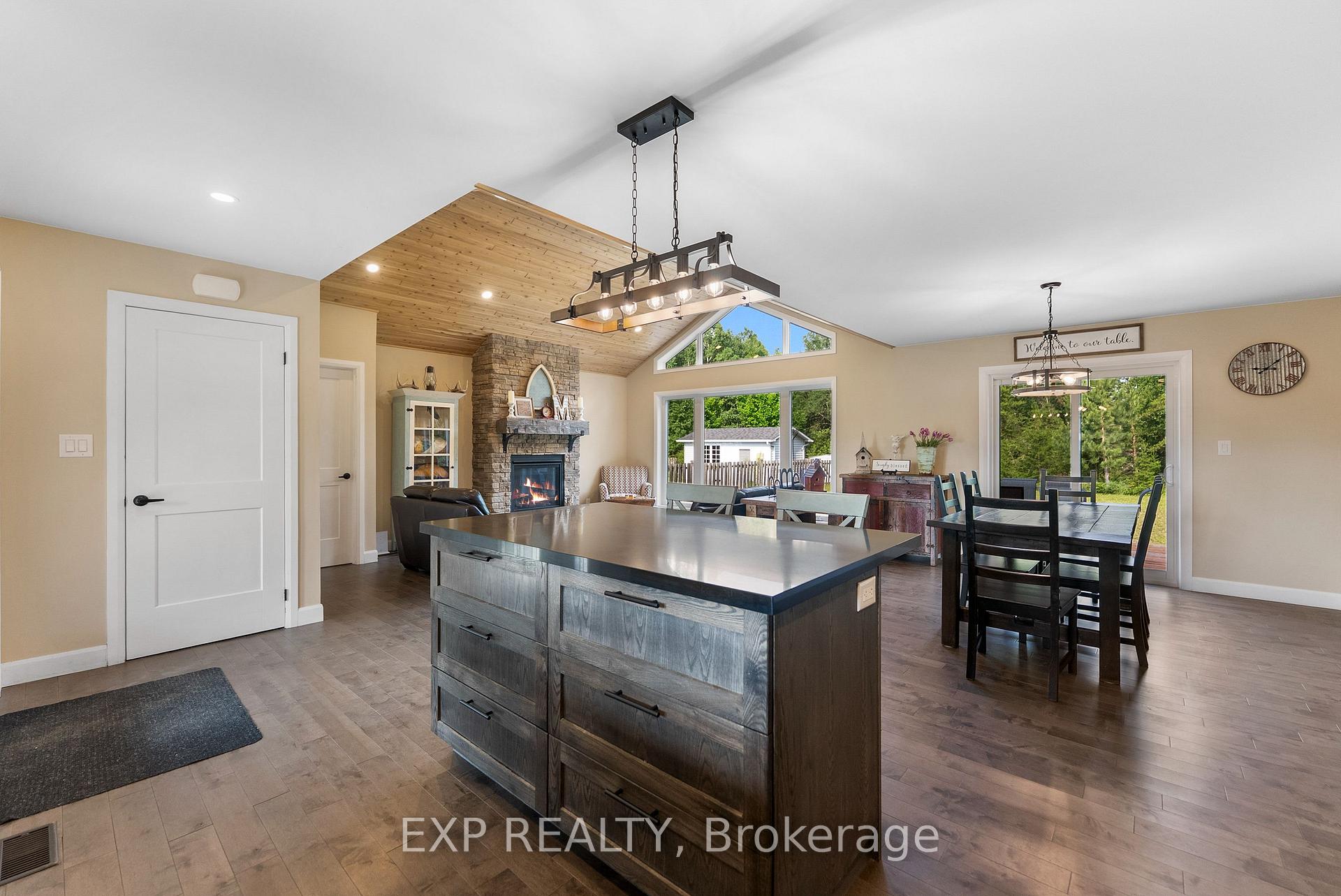 Photo 7 of 51 Yantha Crescent, Madawaska Valley, Madawaska Valley — HOMEH