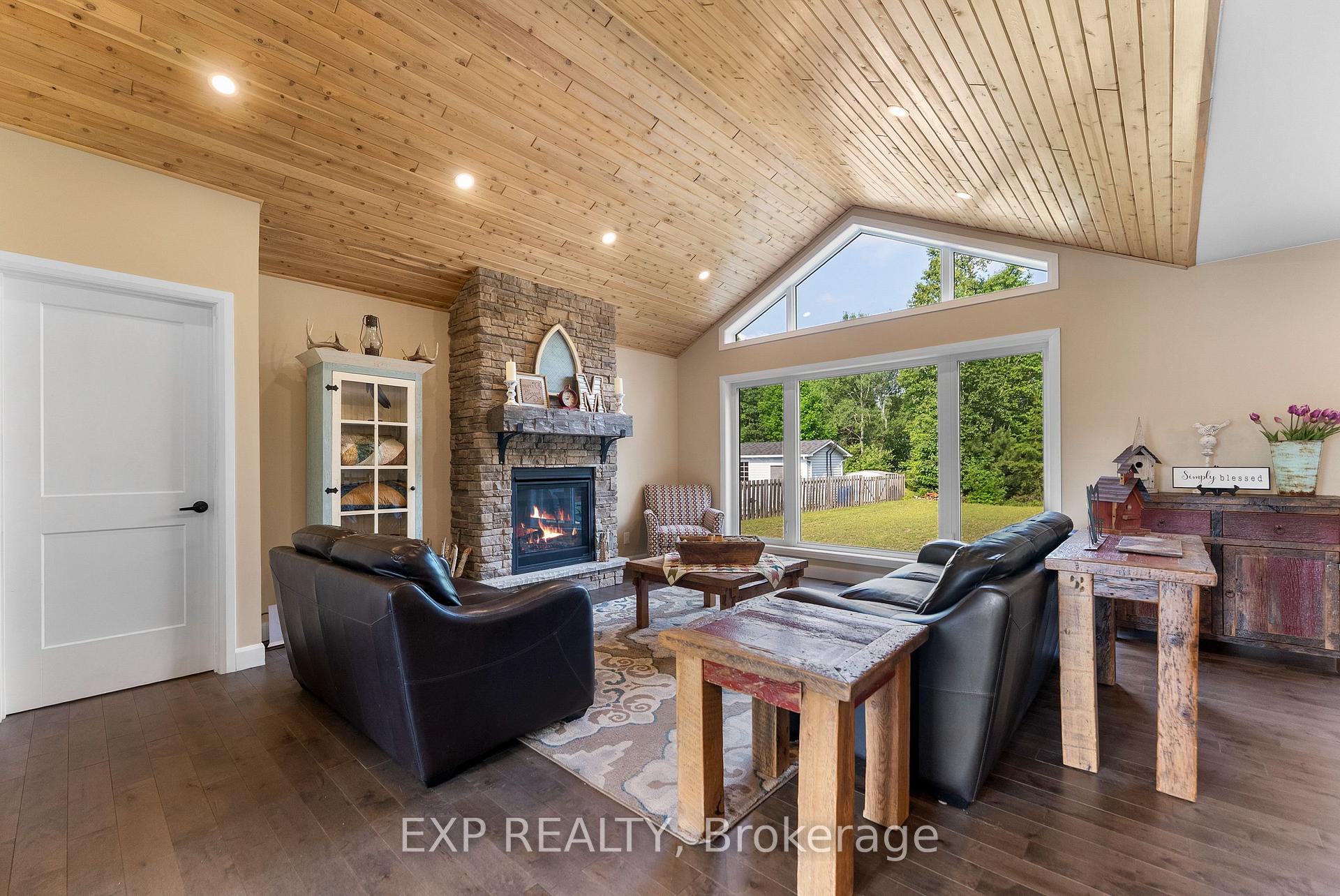 Photo 11 of 51 Yantha Crescent, Madawaska Valley, Madawaska Valley — HOMEH