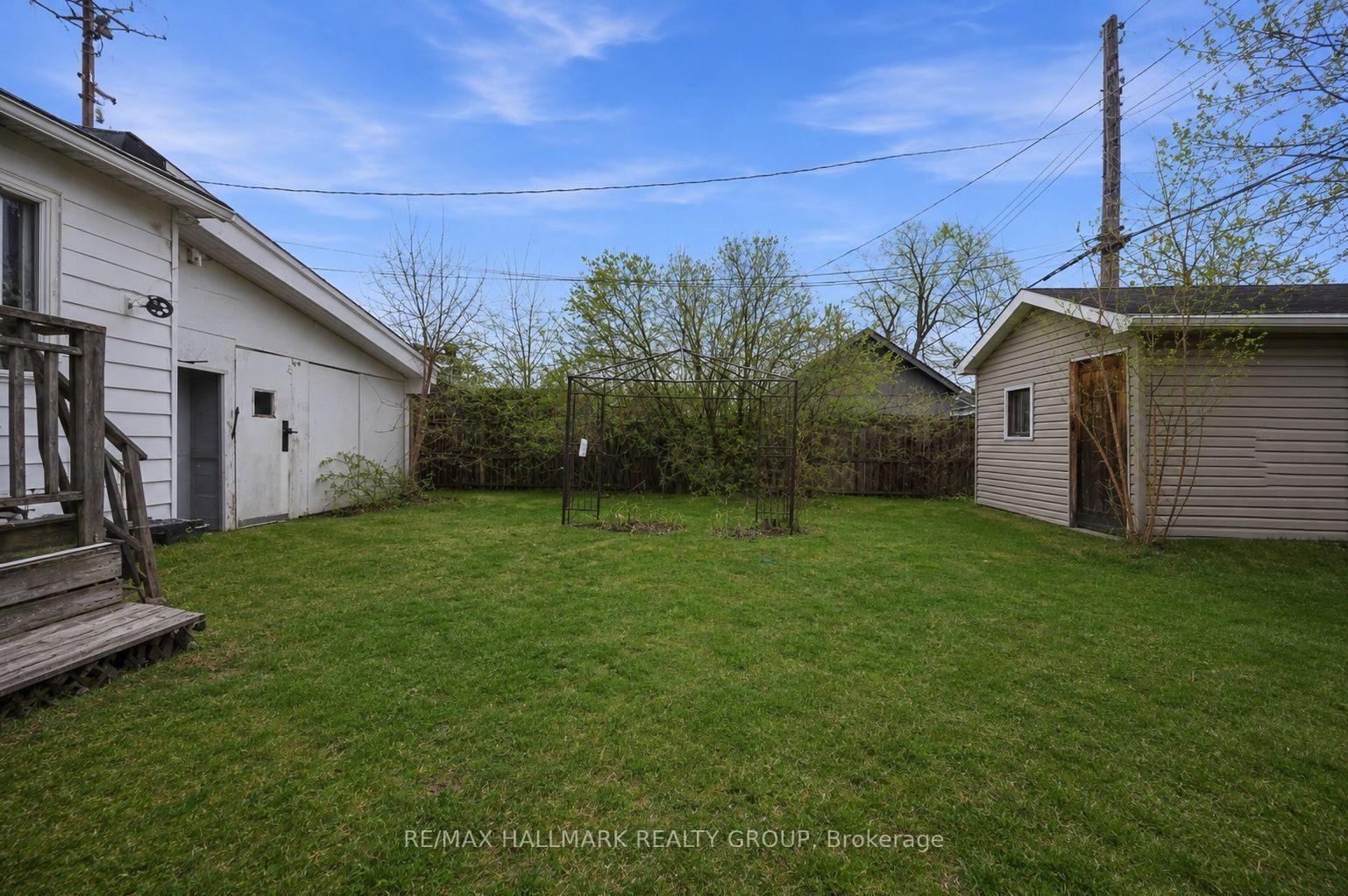 Photo 6 of 479 Newman Avenue, Ottawa, Overbrook/Castle Heights — HOMEH