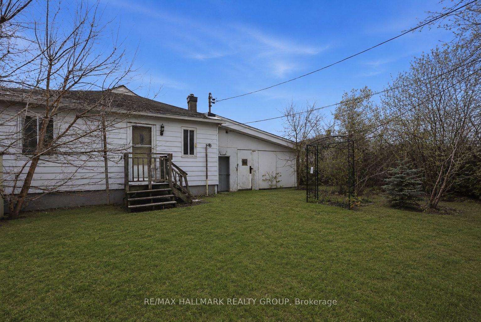 Photo 7 of 479 Newman Avenue, Ottawa, Overbrook/Castle Heights — HOMEH
