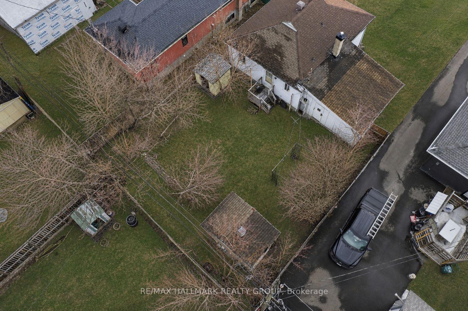 Photo 11 of 479 Newman Avenue, Ottawa, Overbrook/Castle Heights — HOMEH