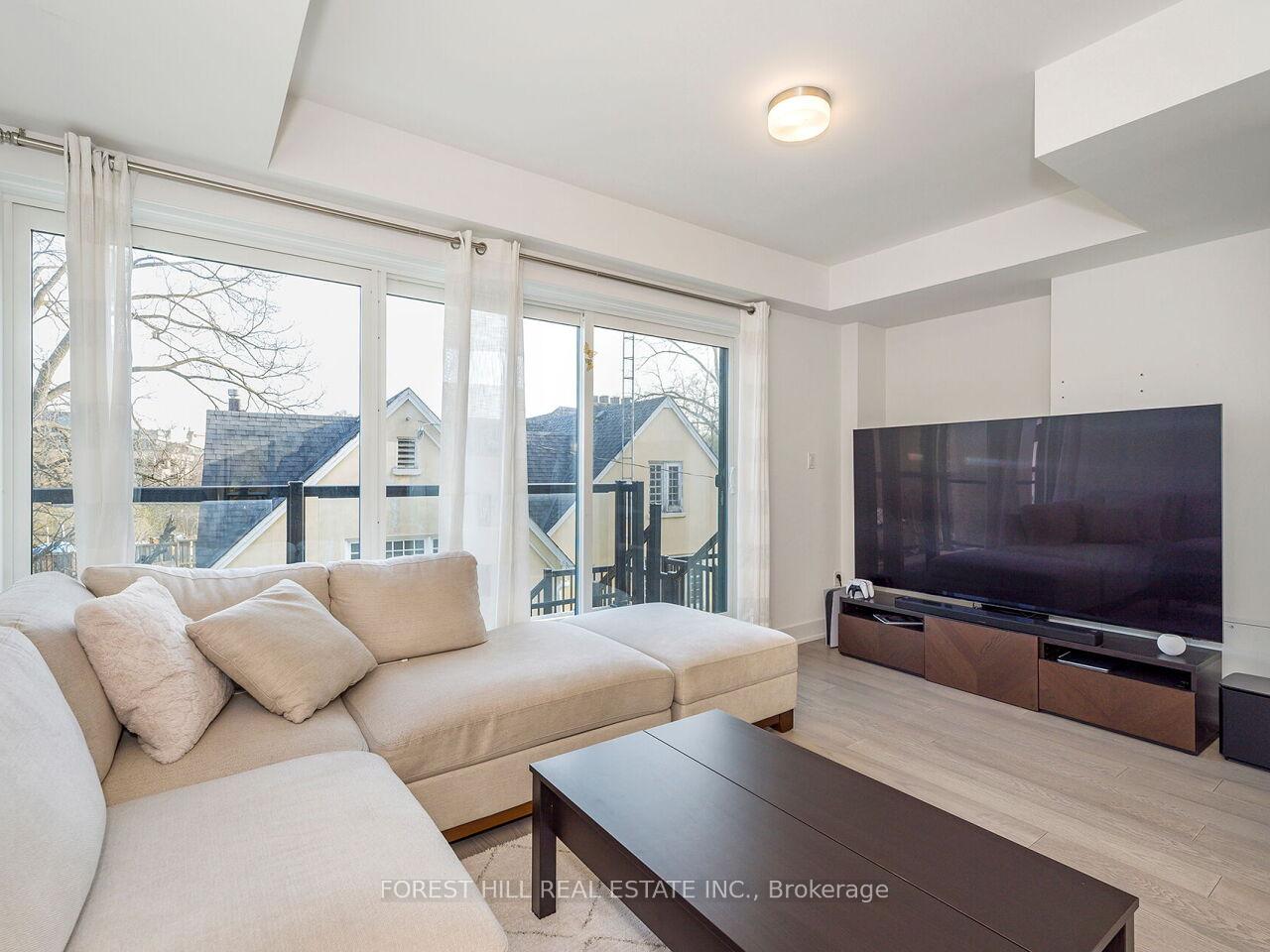 Photo 5 of Unit 5, 1 Hartman Avenue, Vaughan, Islington Woods — HOMEH