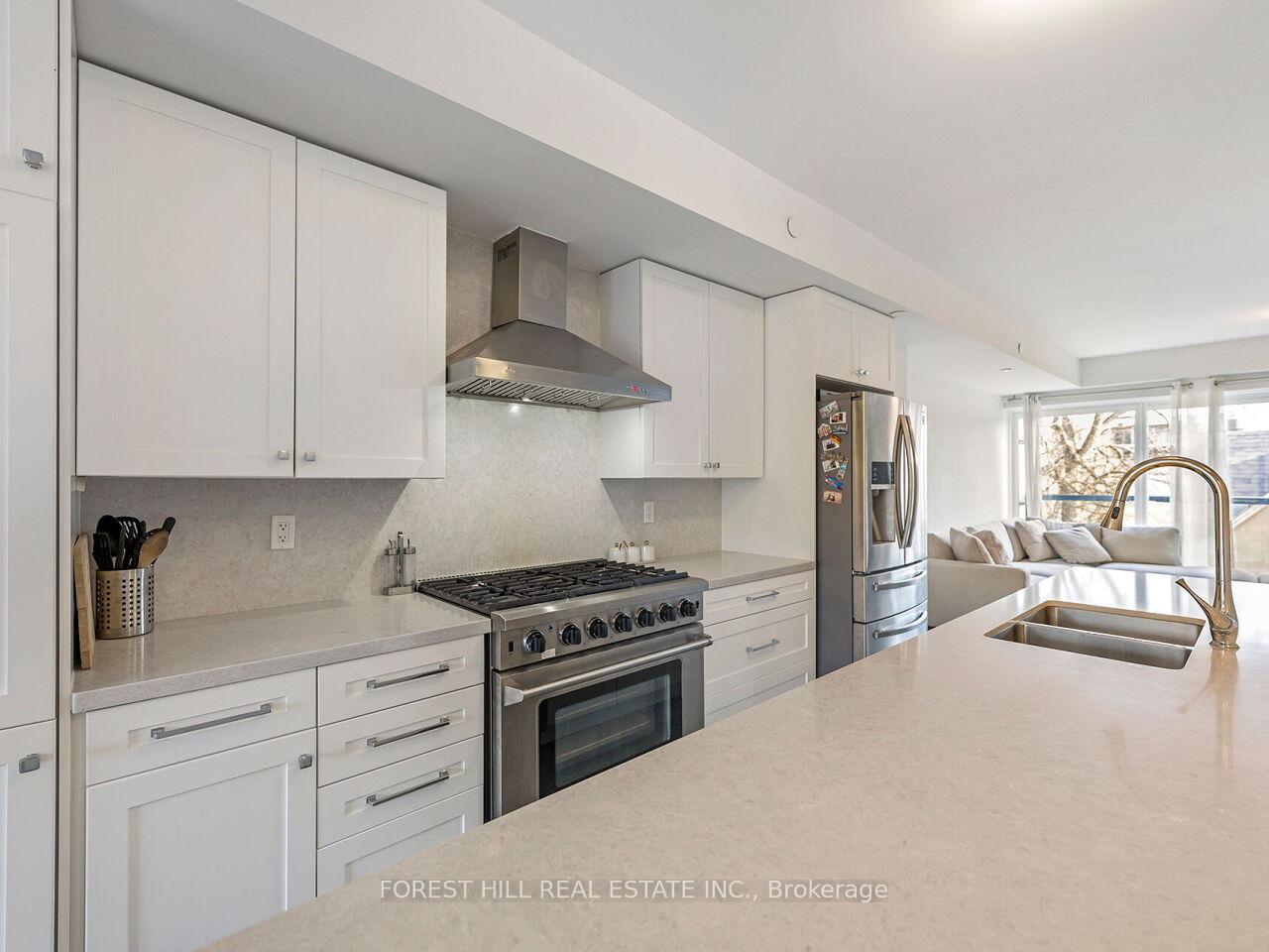 Photo 9 of Unit 5, 1 Hartman Avenue, Vaughan, Islington Woods — HOMEH