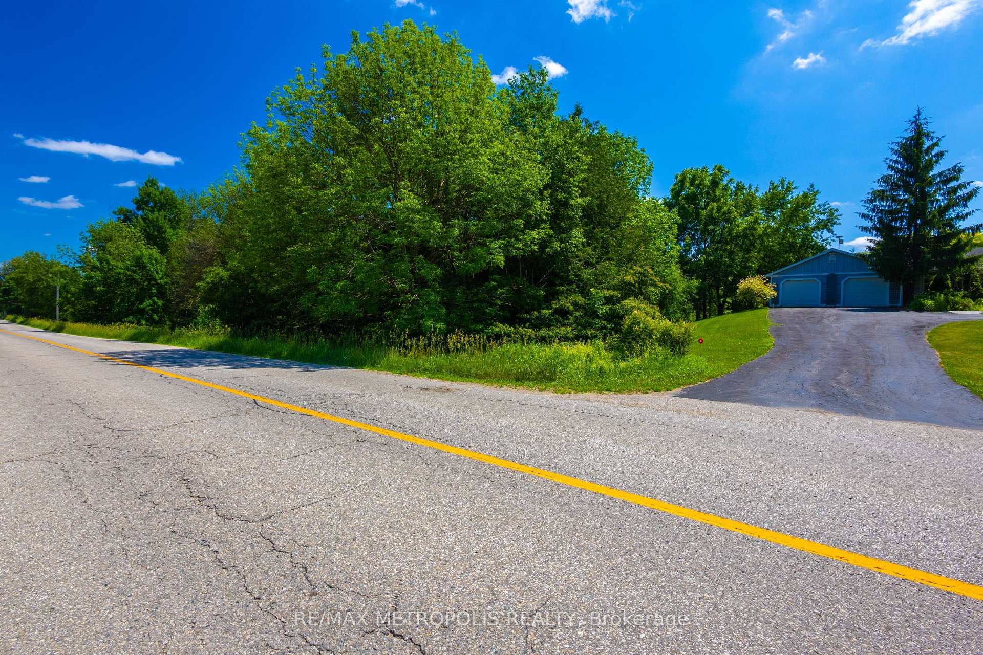 Photo 5 of 8232 Concession Road 12, Mapleton, Rural Mapleton — HOMEH