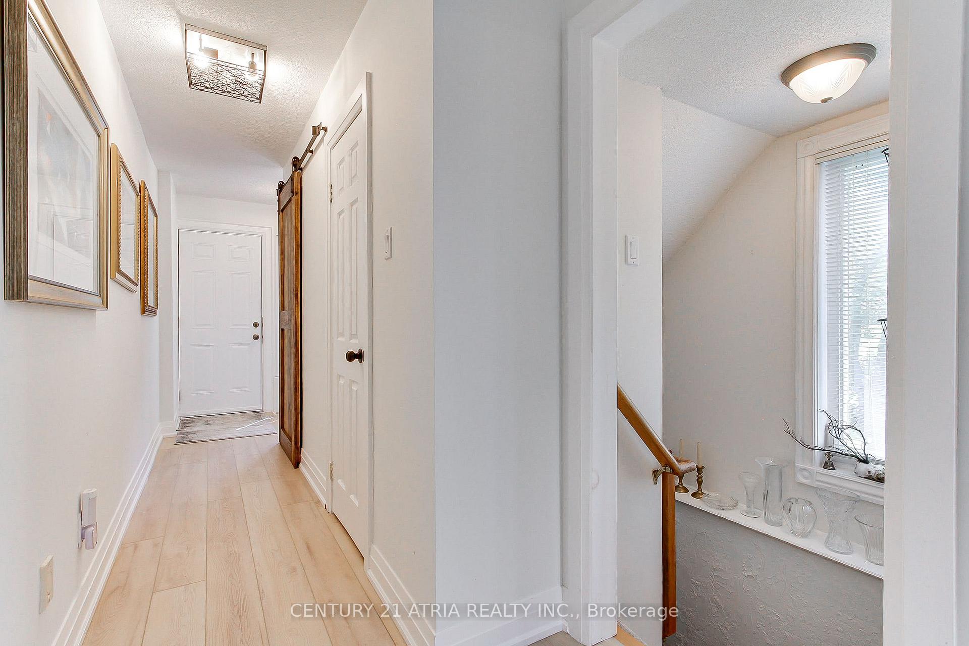 Photo 5 of 27 Anderson Place, Aurora, Aurora Highlands — HOMEH