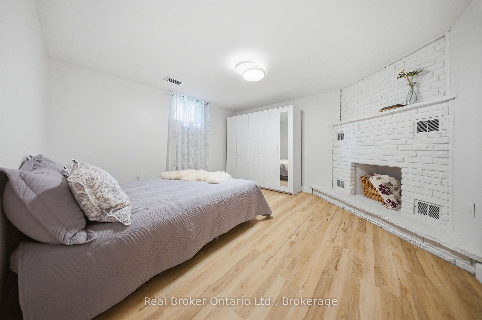 Photo 32 of 80 Jackson Avenue, Kitchener, King East — HOMEH