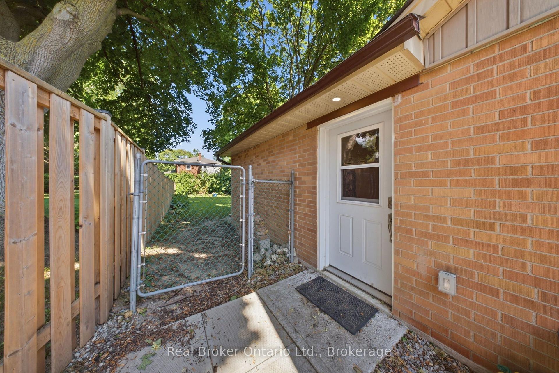 Photo 33 of 80 Jackson Avenue, Kitchener, King East — HOMEH