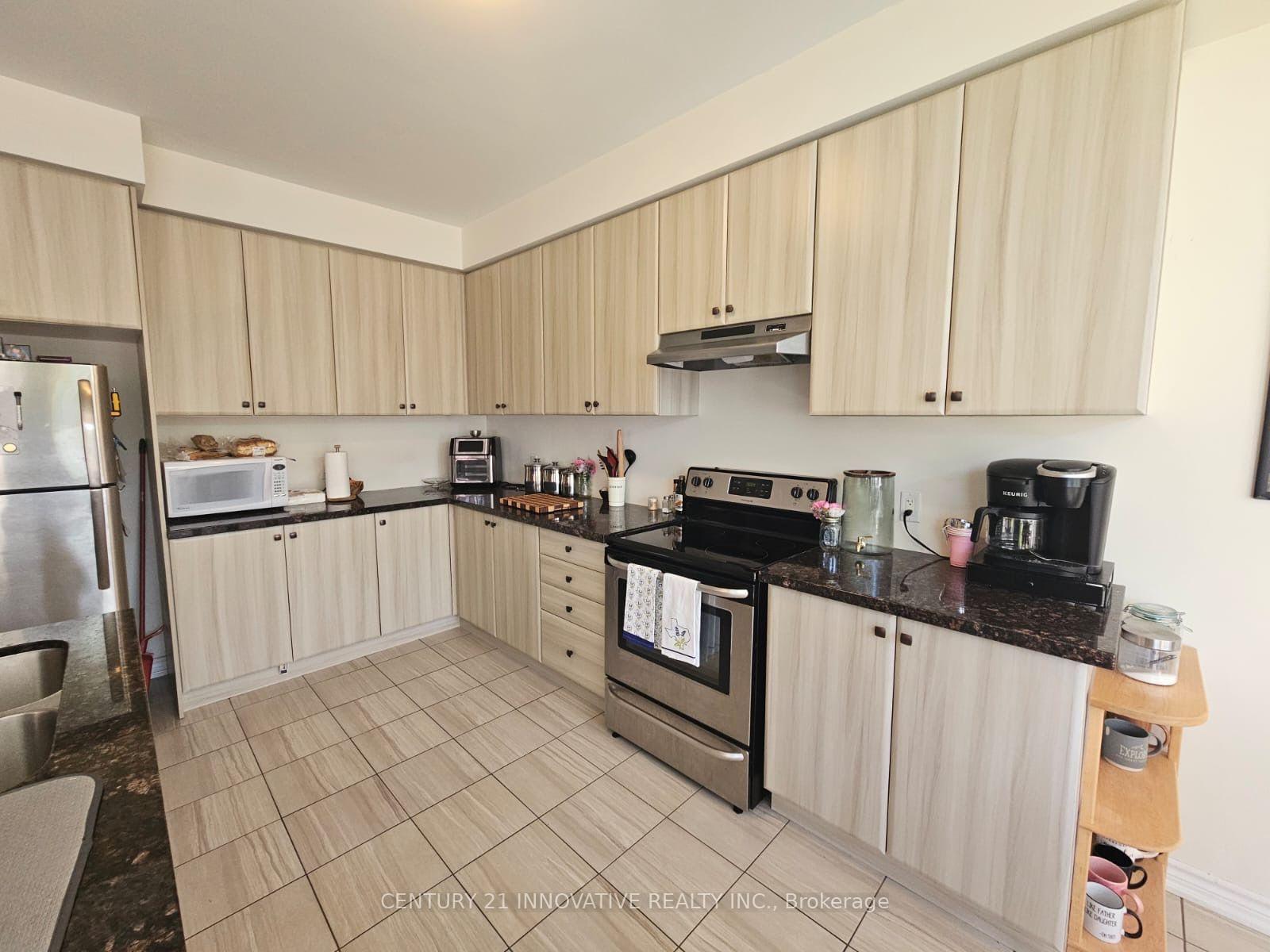 Photo 6 of 219 Northglen Boulevard, Clarington, Bowmanville — HOMEH