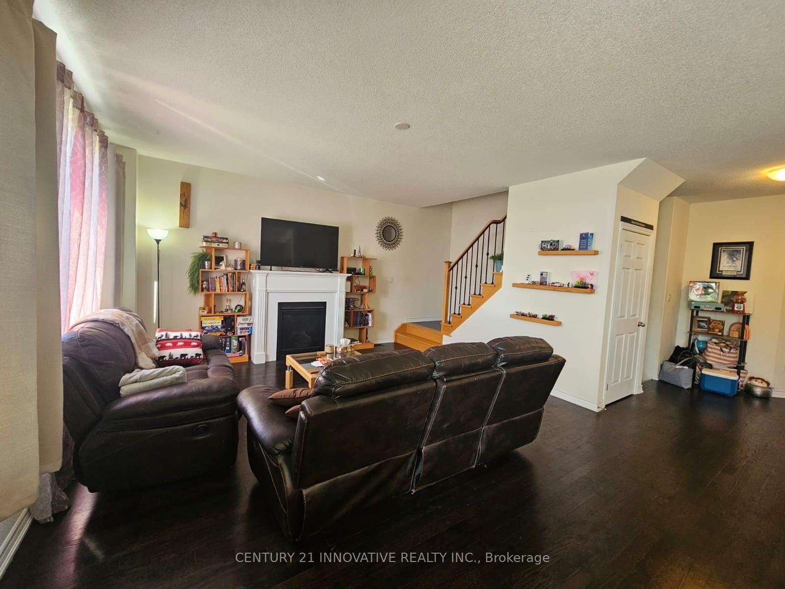 Photo 11 of 219 Northglen Boulevard, Clarington, Bowmanville — HOMEH
