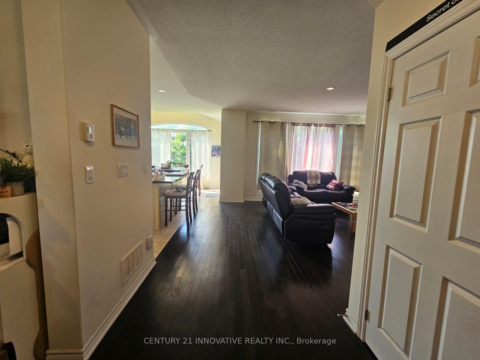 Photo 12 of 219 Northglen Boulevard, Clarington, Bowmanville — HOMEH