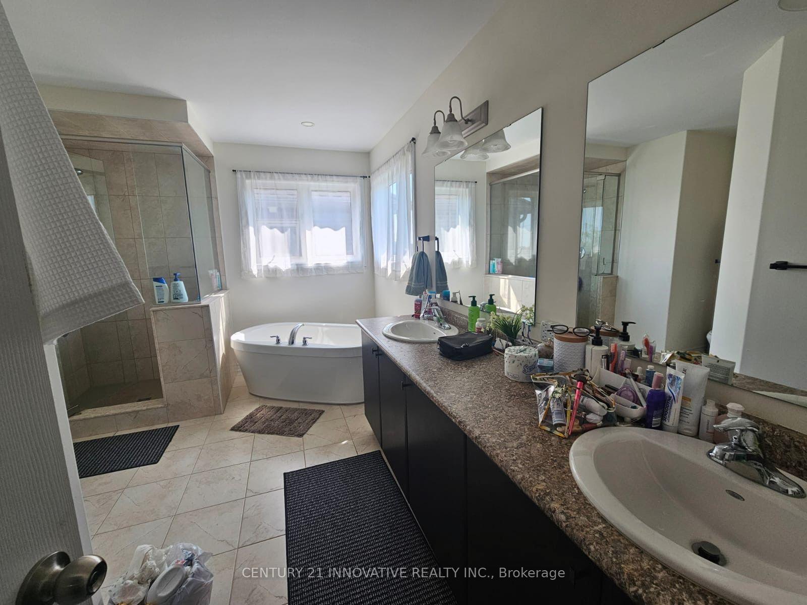 Photo 17 of 219 Northglen Boulevard, Clarington, Bowmanville — HOMEH
