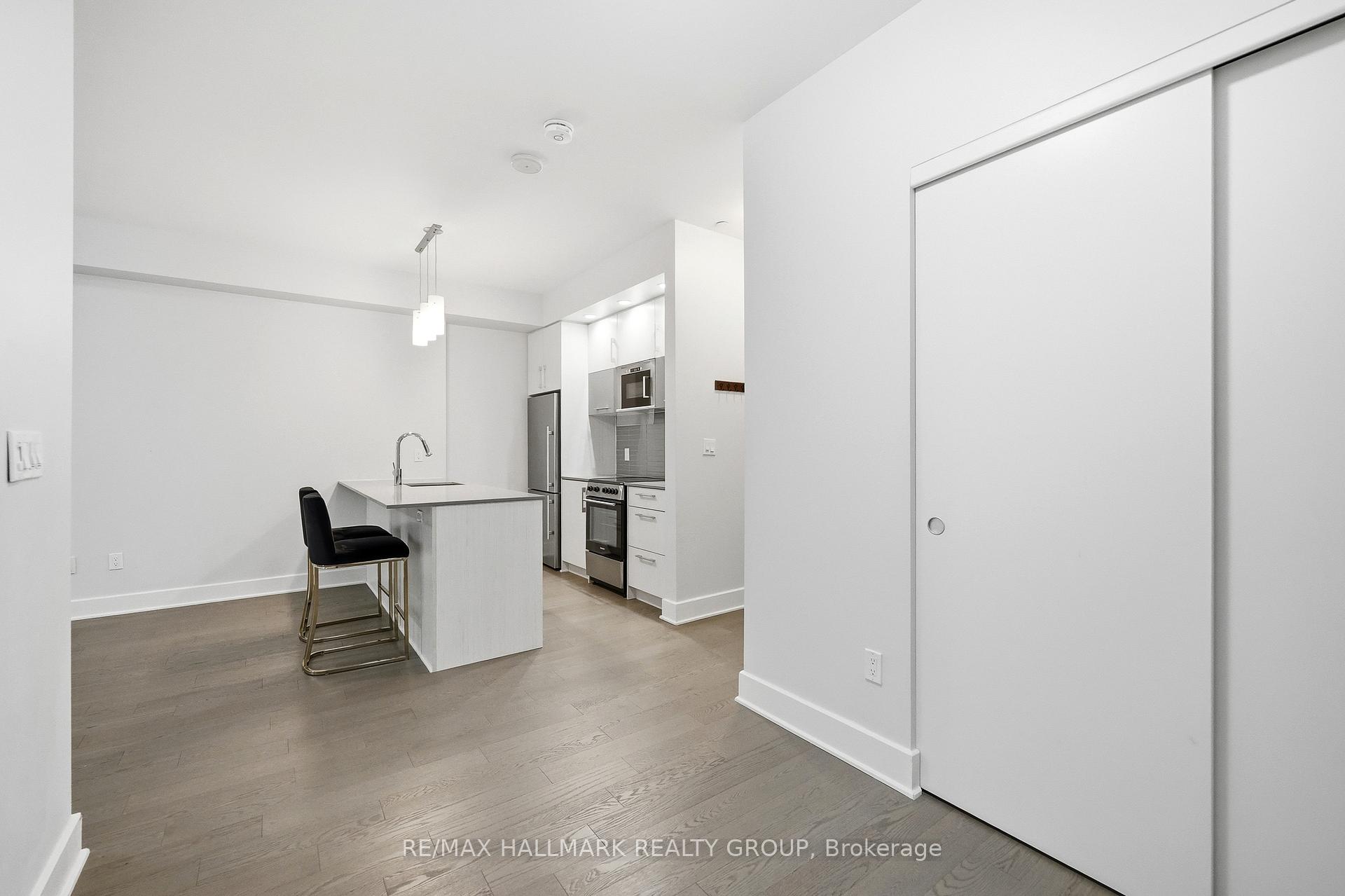 Photo 9 of Unit 106, 255 Bay Street, Ottawa, Ottawa Centre — HOMEH
