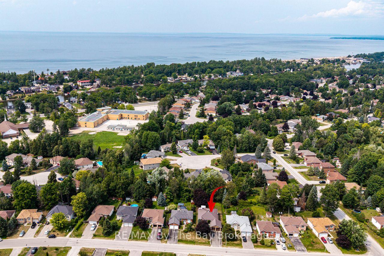 Photo 48 of 52 Caribou Trail, Wasaga Beach — HOMEH