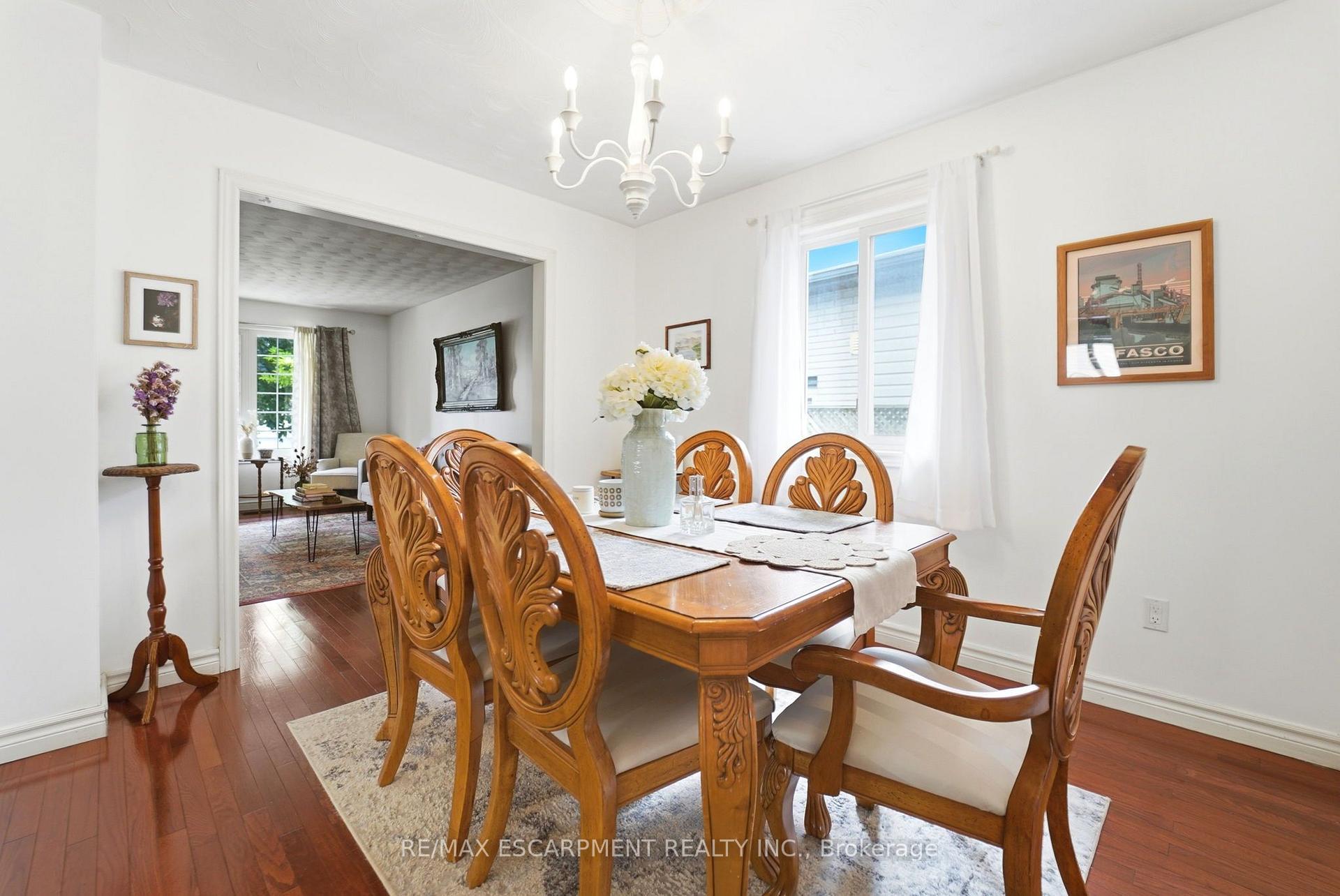 Photo 11 of 44 Marion Street, Hamilton, Mount Hope — HOMEH