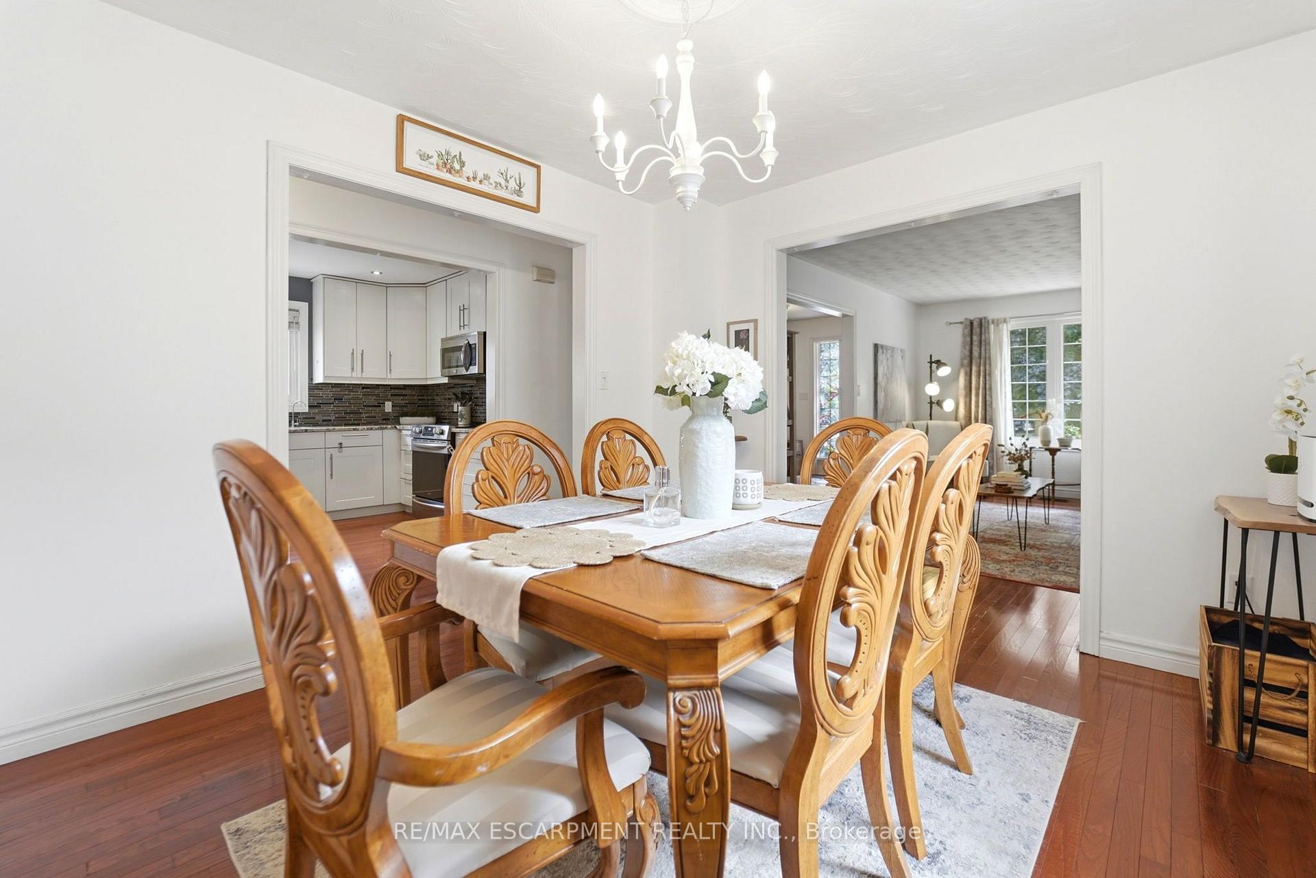 Photo 12 of 44 Marion Street, Hamilton, Mount Hope — HOMEH