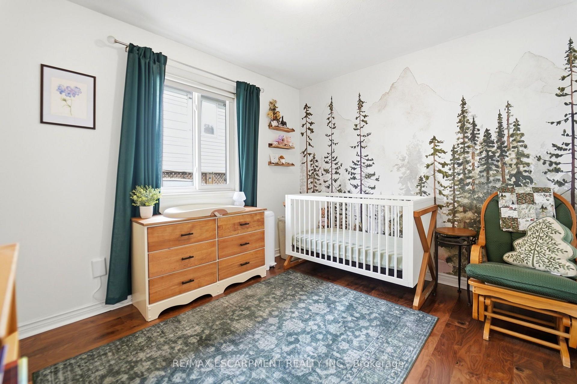 Photo 18 of 44 Marion Street, Hamilton, Mount Hope — HOMEH