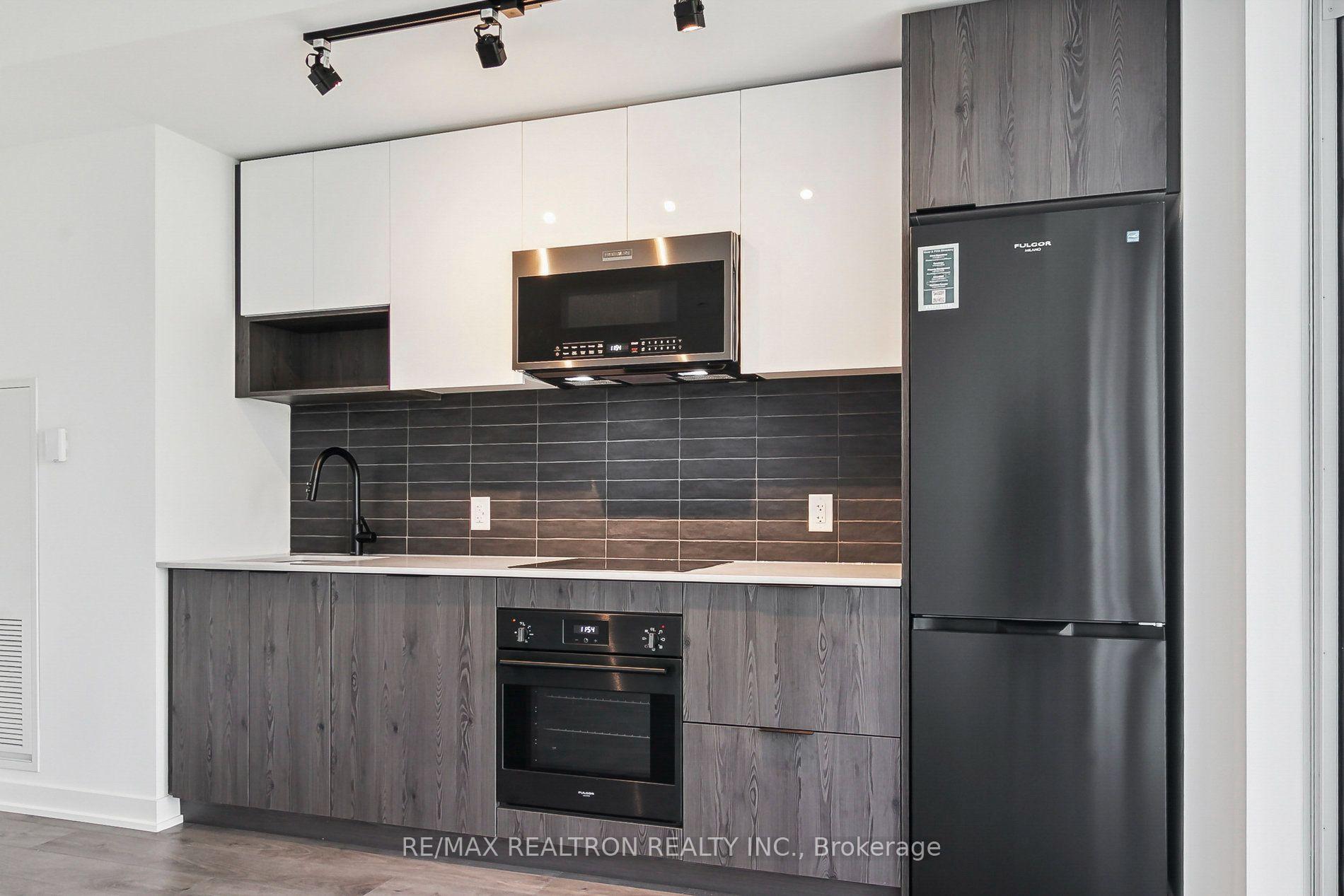 Photo 5 of Unit 722, 5 Defries Street, Toronto, Regent Park — HOMEH